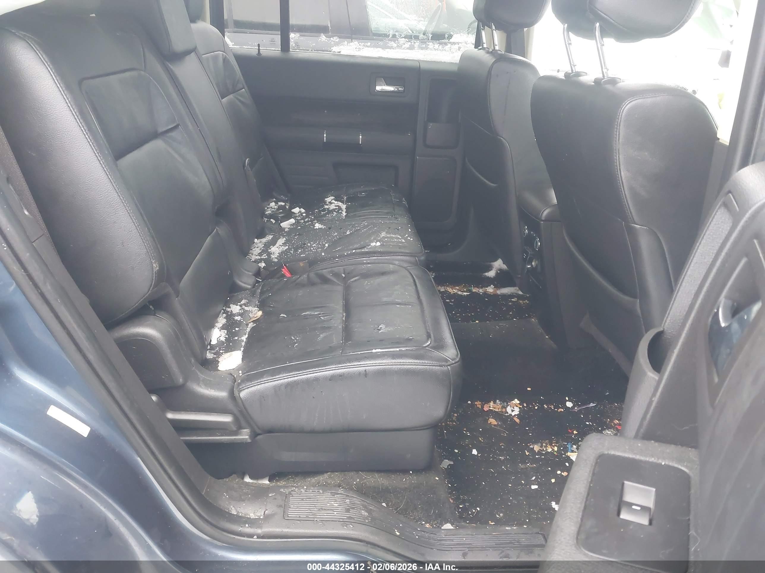 FORD FLEX image 8