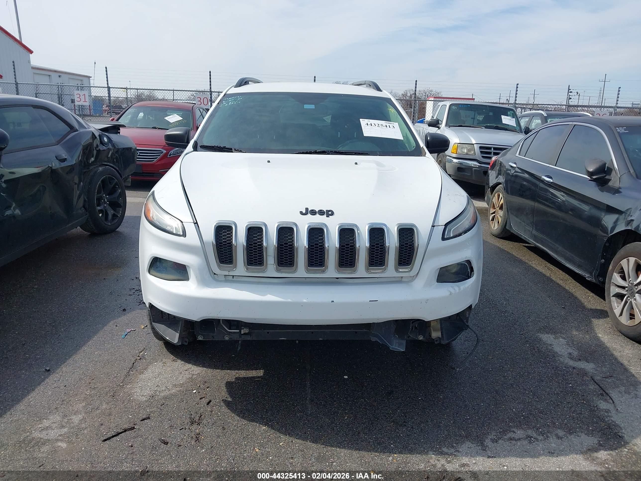 JEEP CHEROKEE image 6