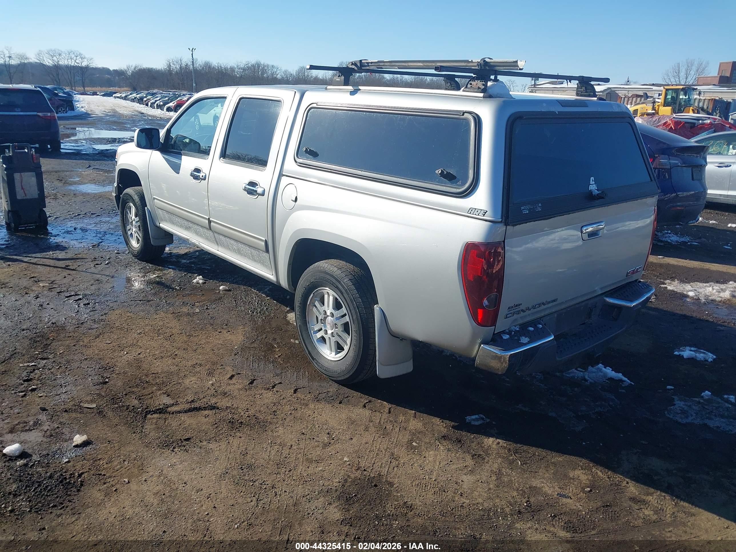 GMC CANYON image 3