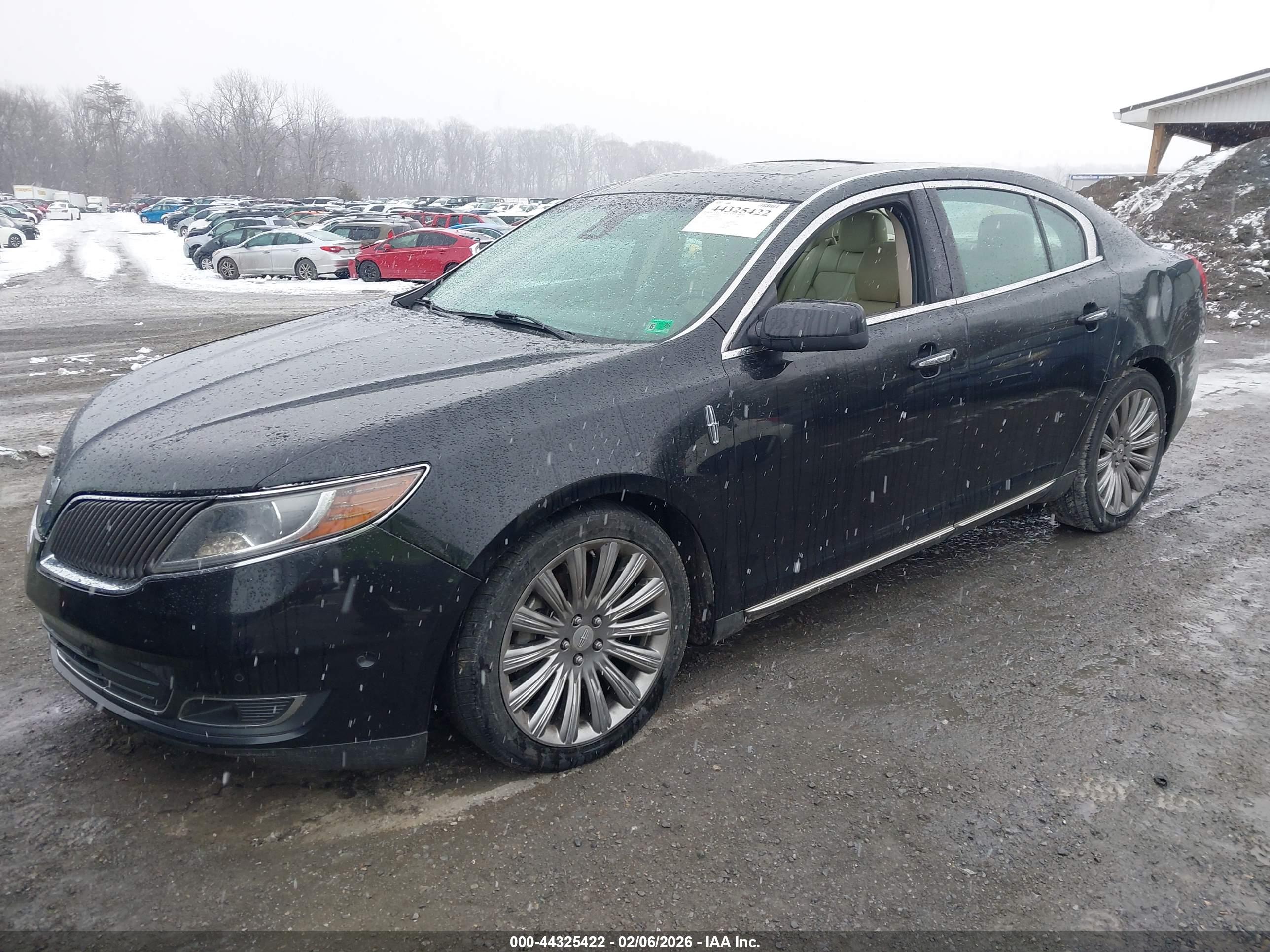 LINCOLN MKS image 2