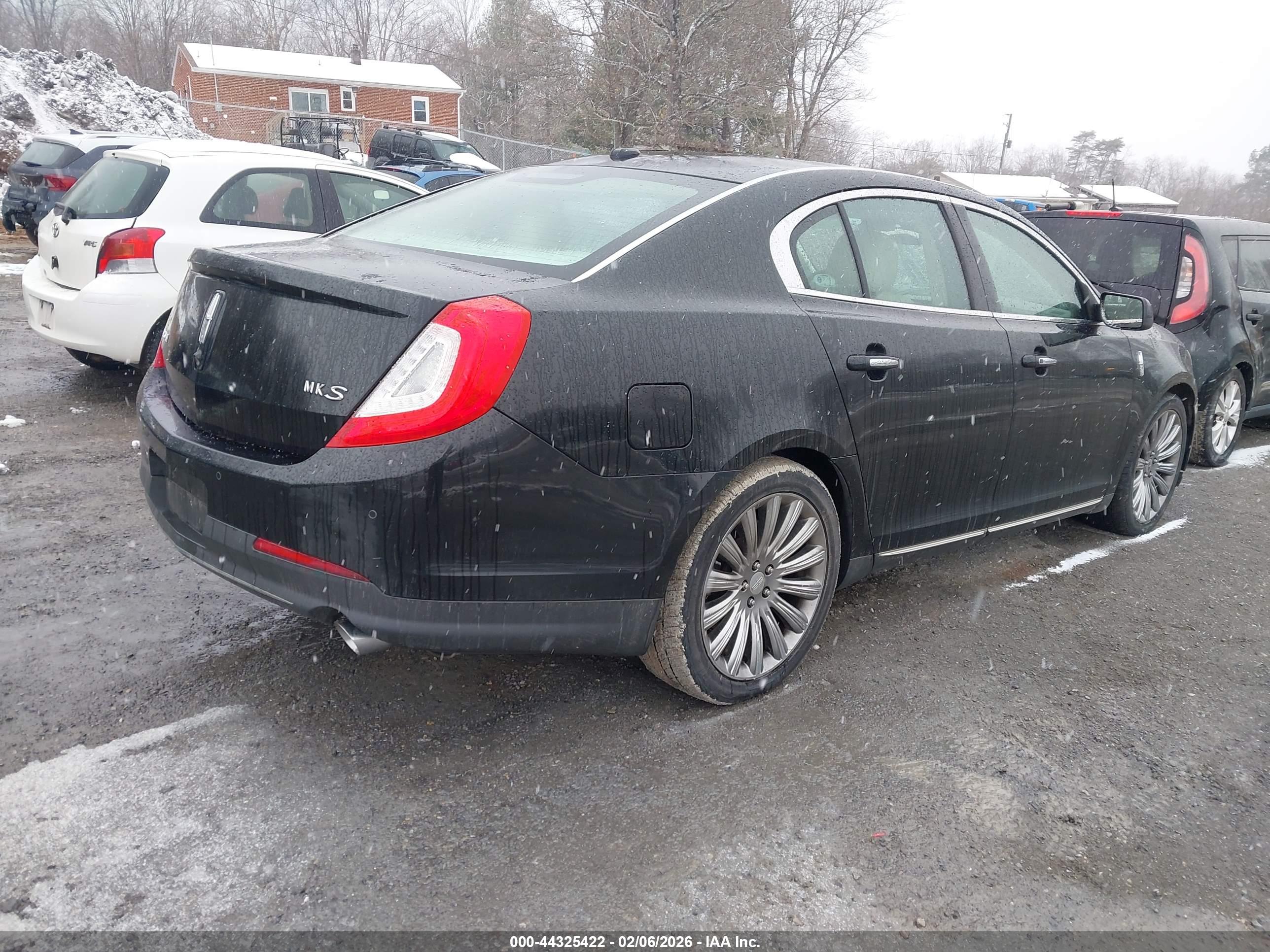 LINCOLN MKS image 4