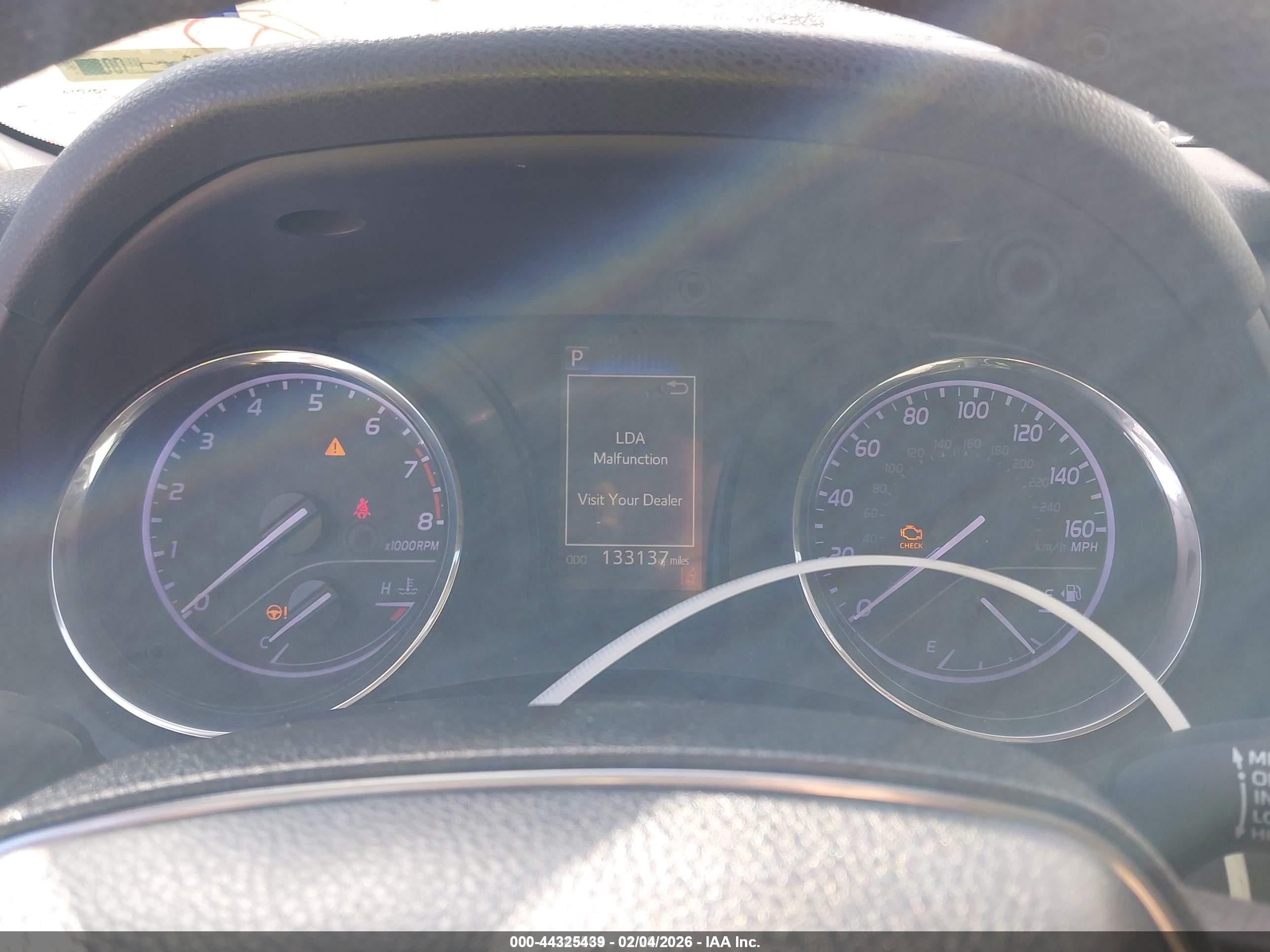 TOYOTA CAMRY image 7