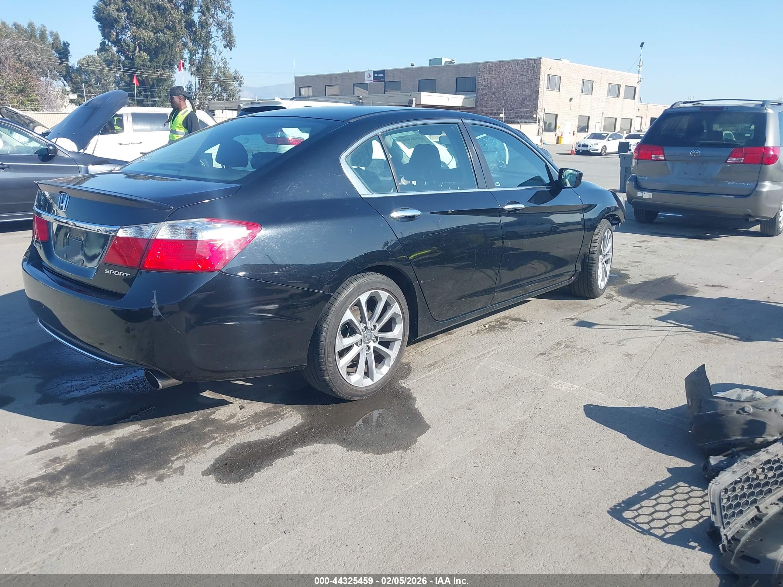 HONDA ACCORD image 4