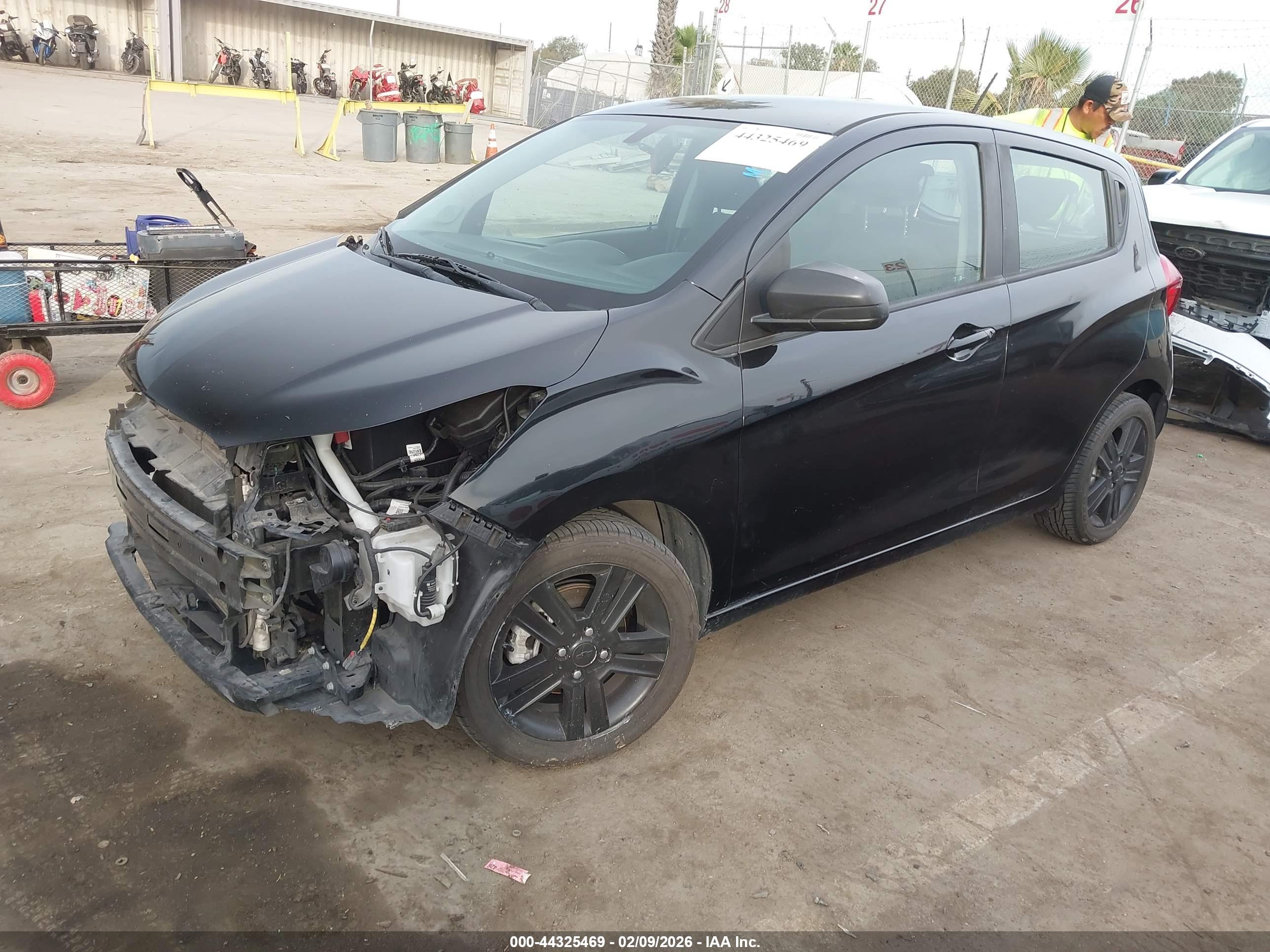 CHEVROLET SPARK image 2