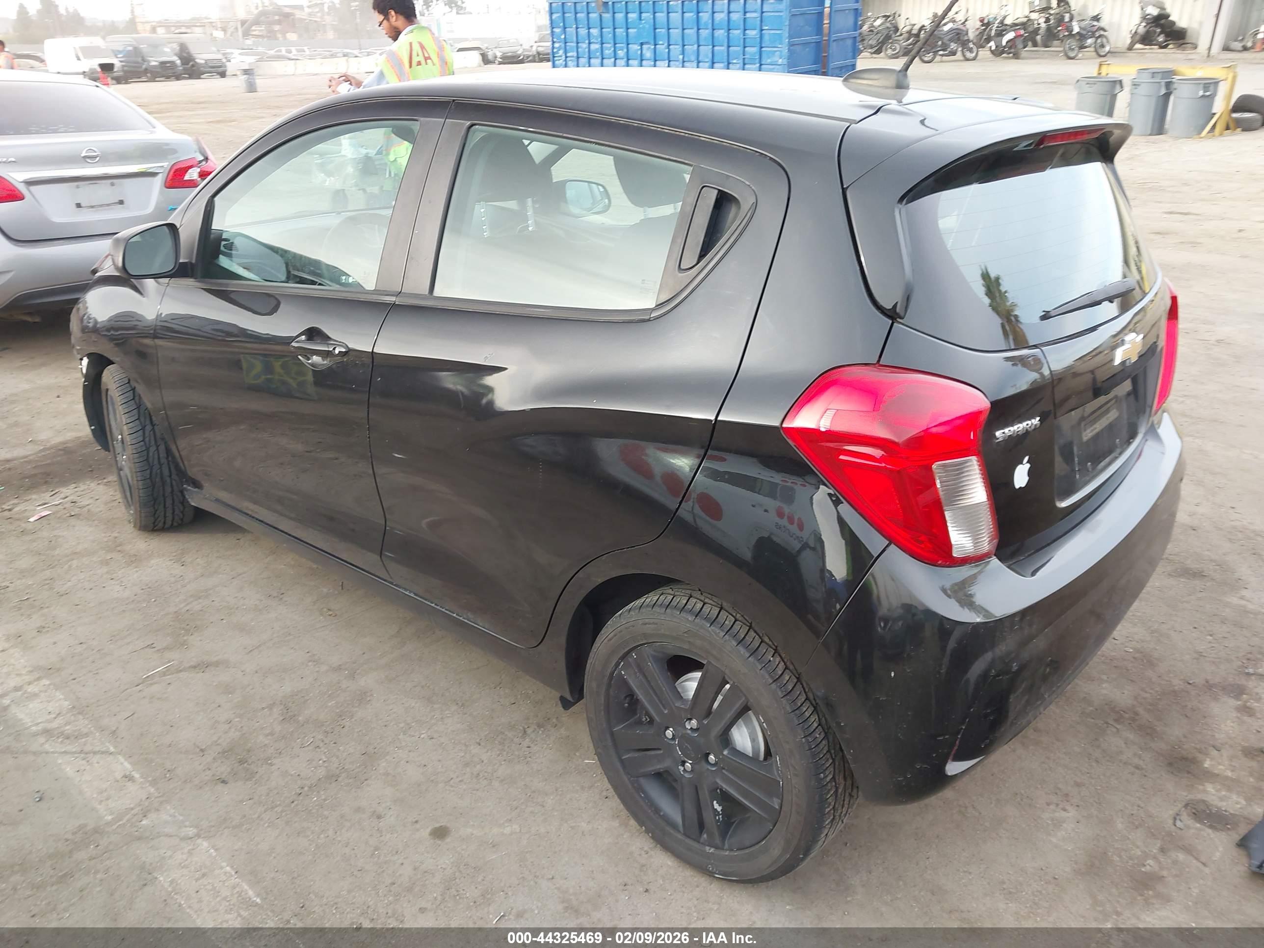 CHEVROLET SPARK image 3