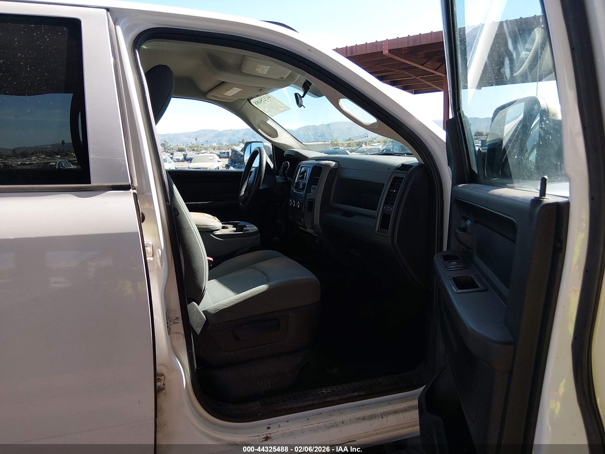 RAM 2500 image 5