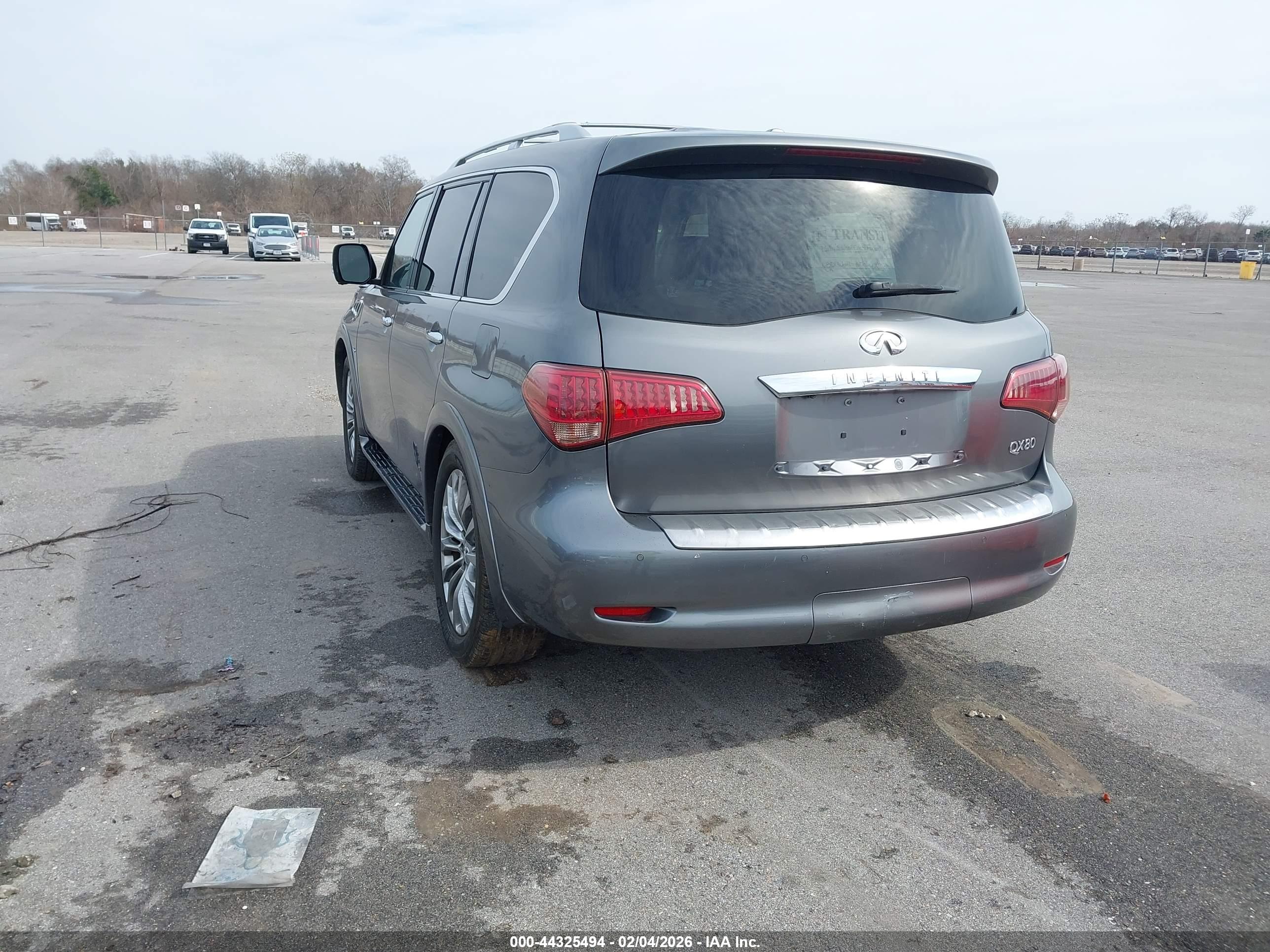 INFINITI QX80 image 3