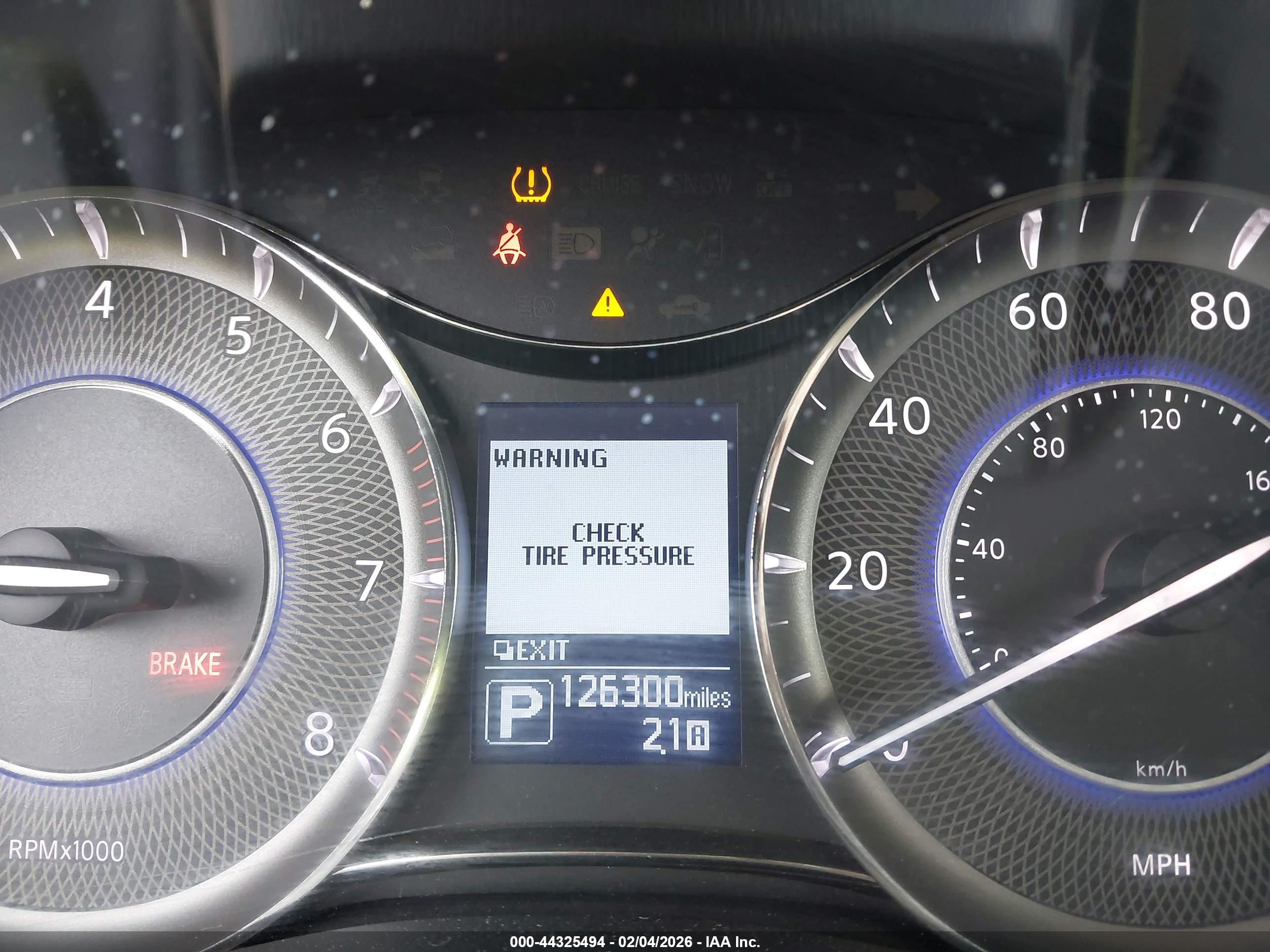INFINITI QX80 image 7