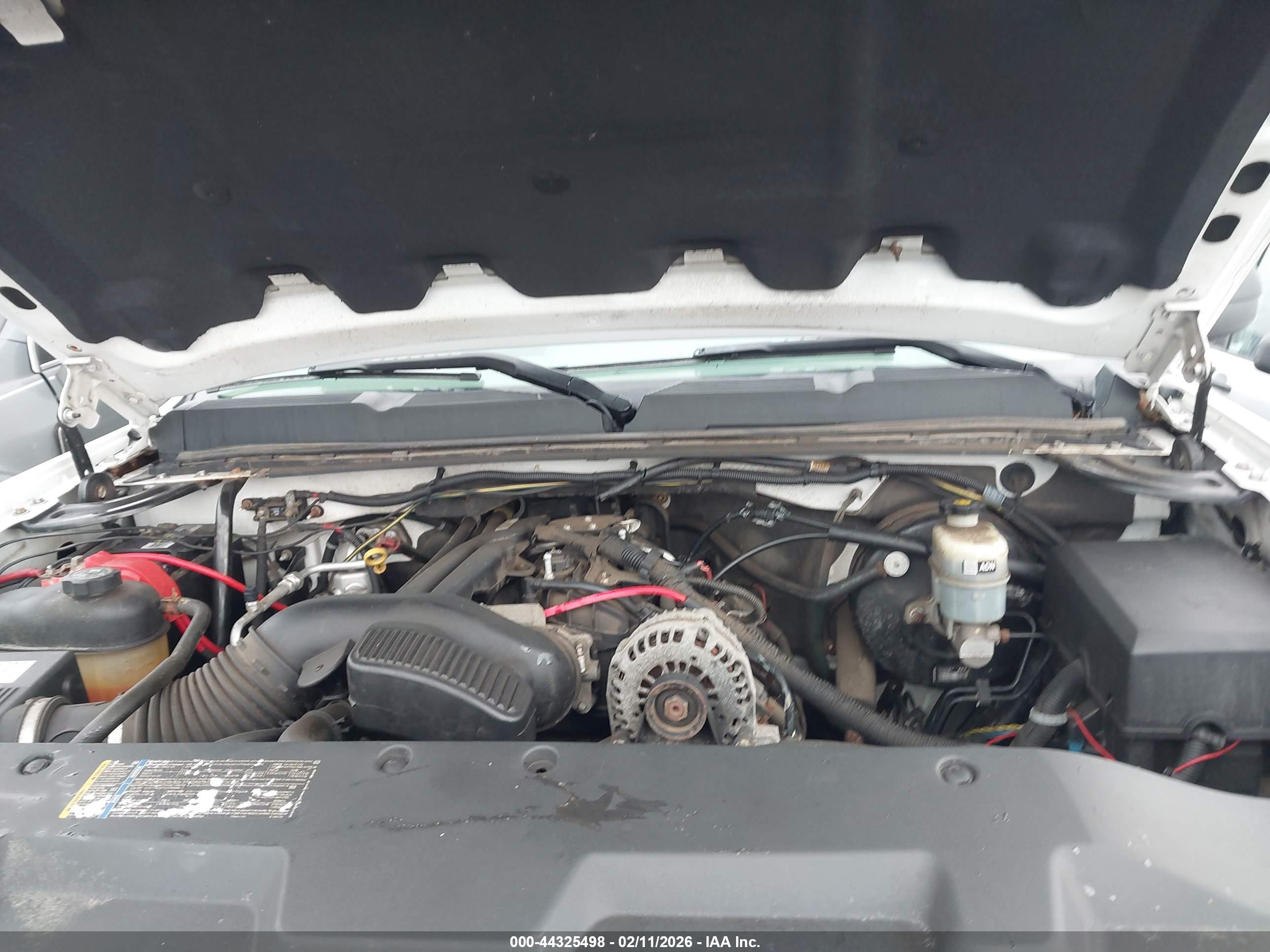 CHEVROLET SILVERADO image 10