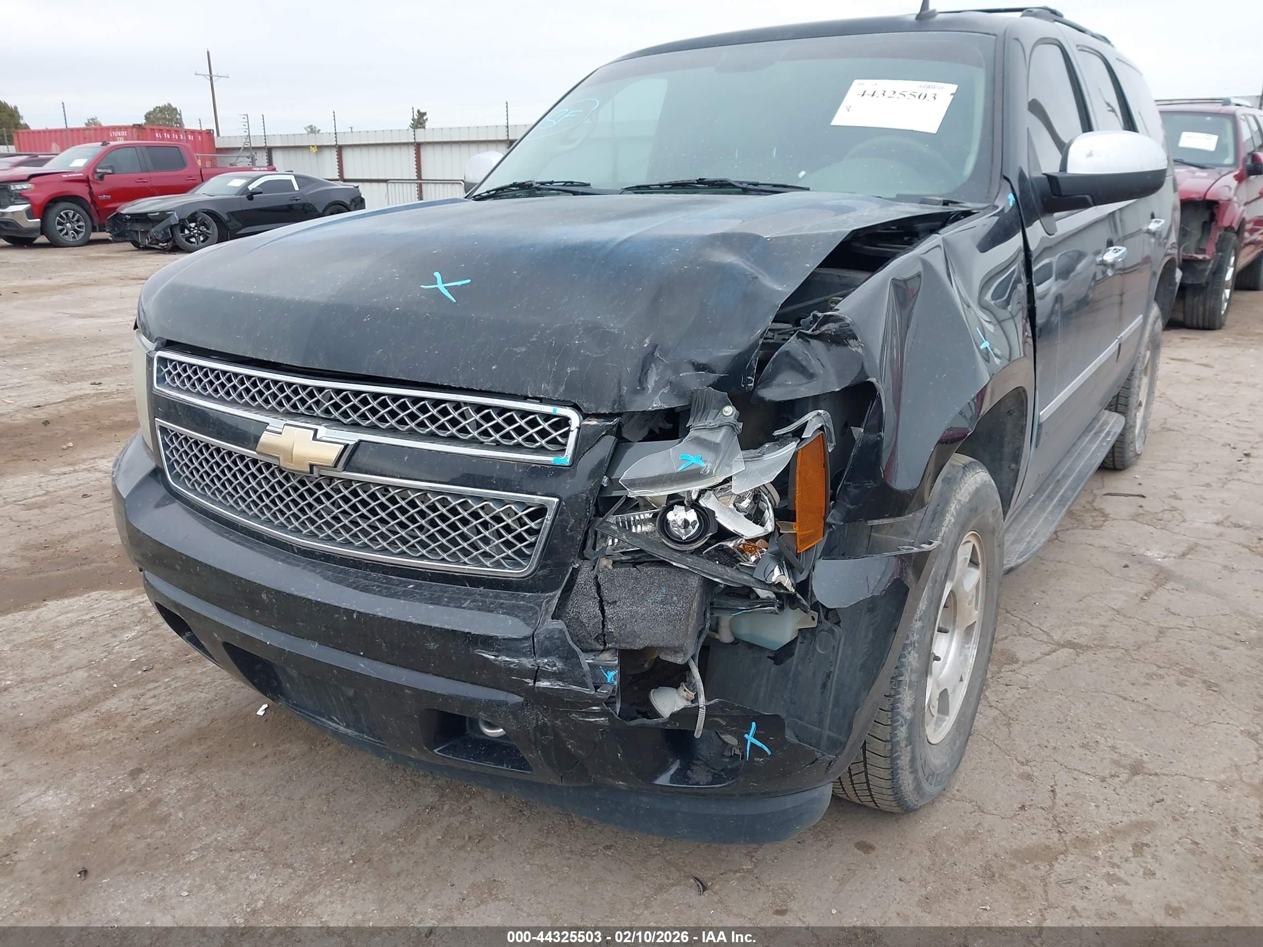 CHEVROLET TAHOE image 6