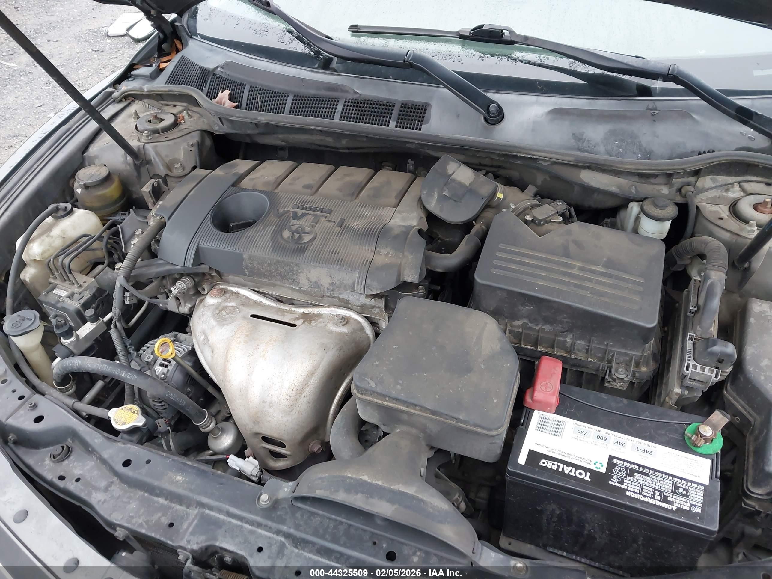 TOYOTA CAMRY image 10