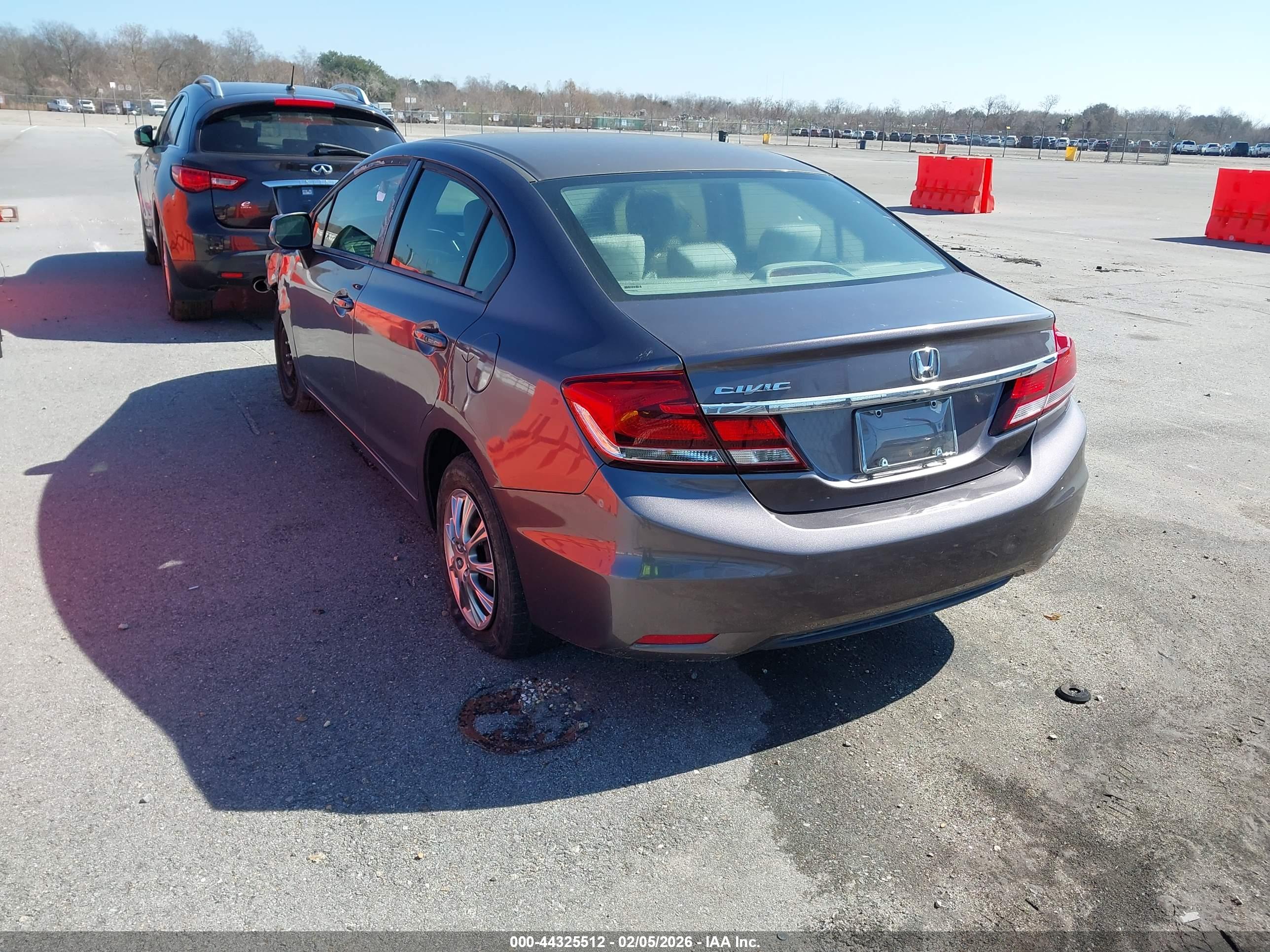 HONDA CIVIC image 3