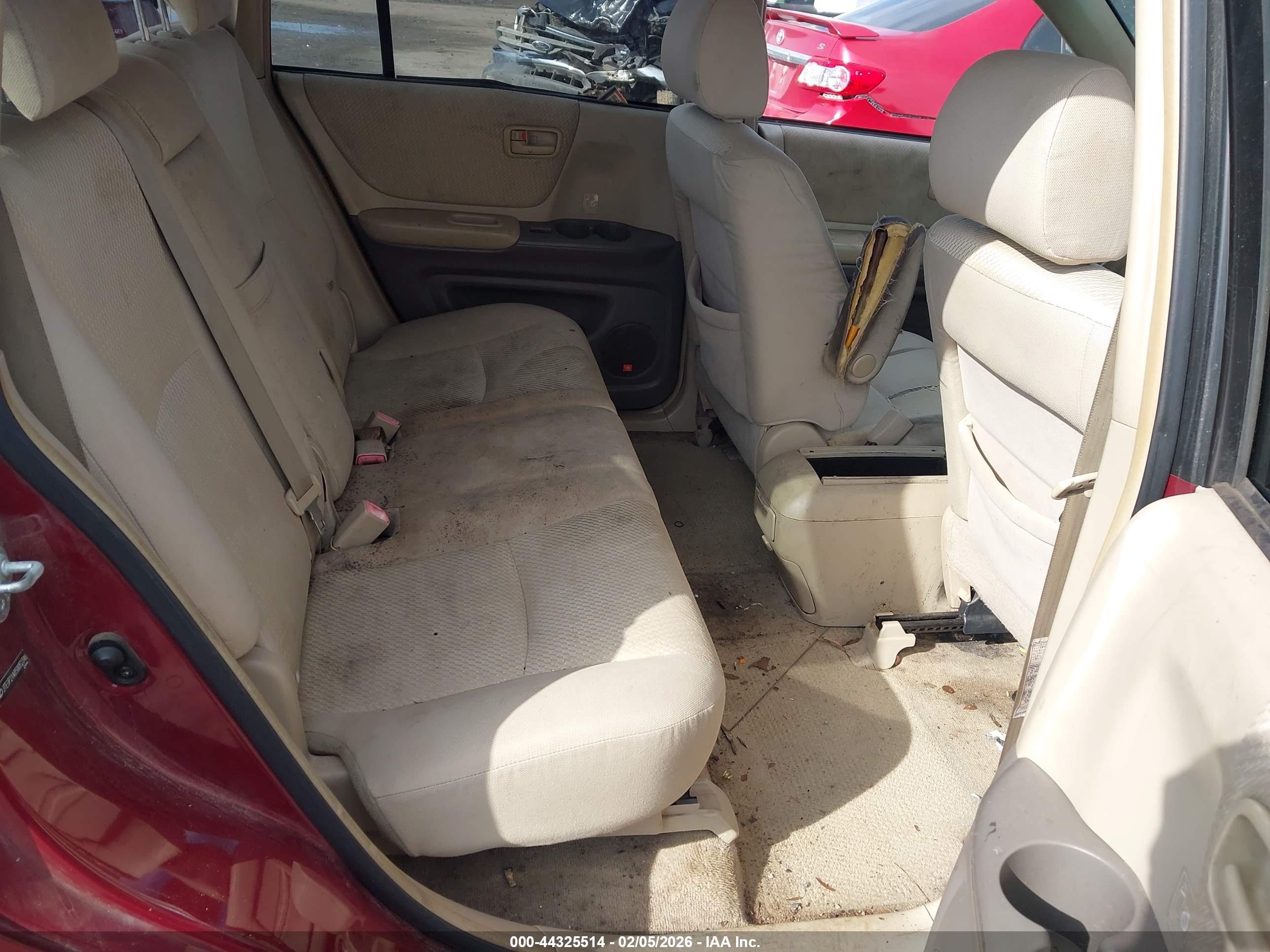 TOYOTA HIGHLANDER image 8