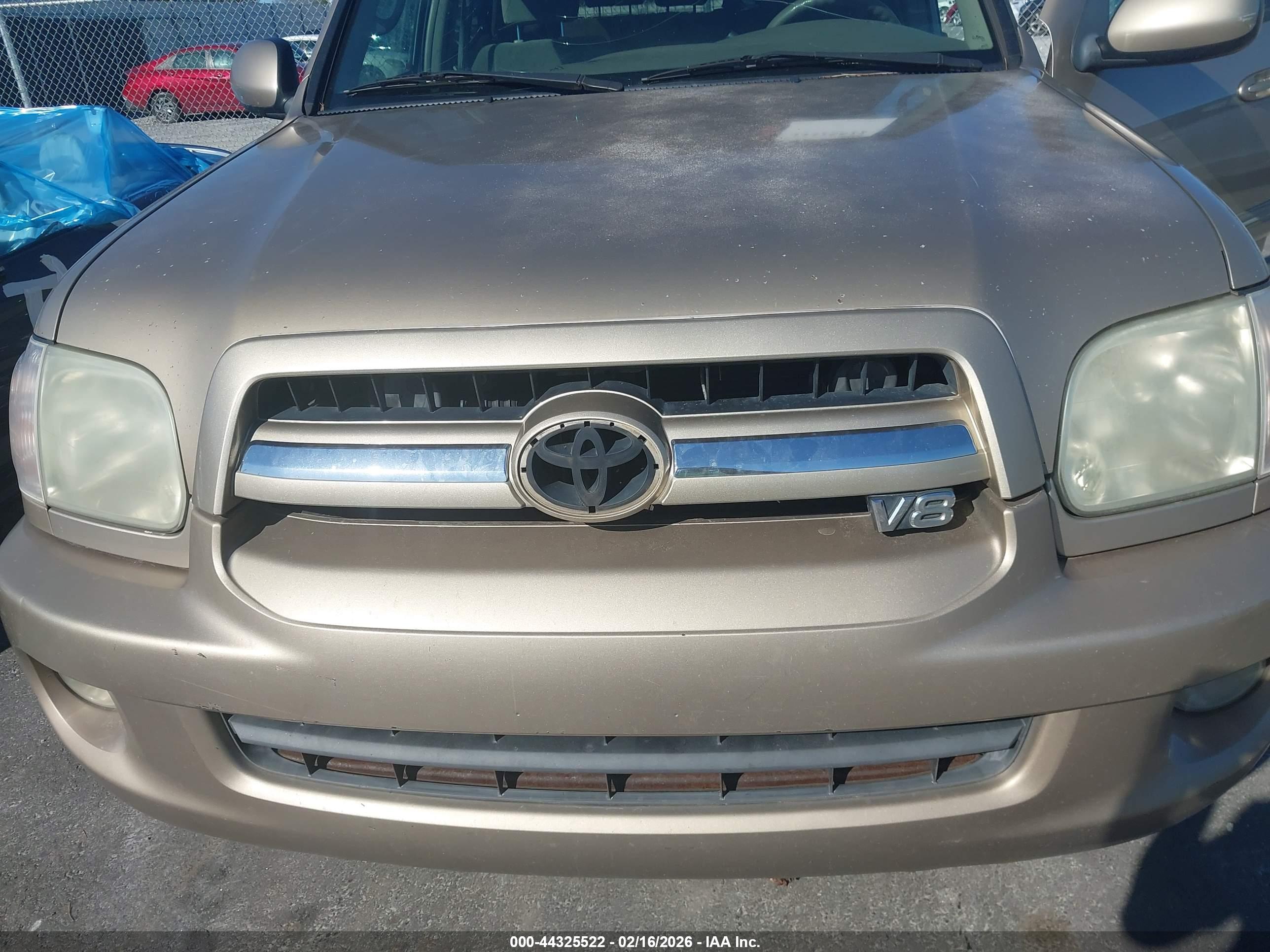 TOYOTA SEQUOIA image 6