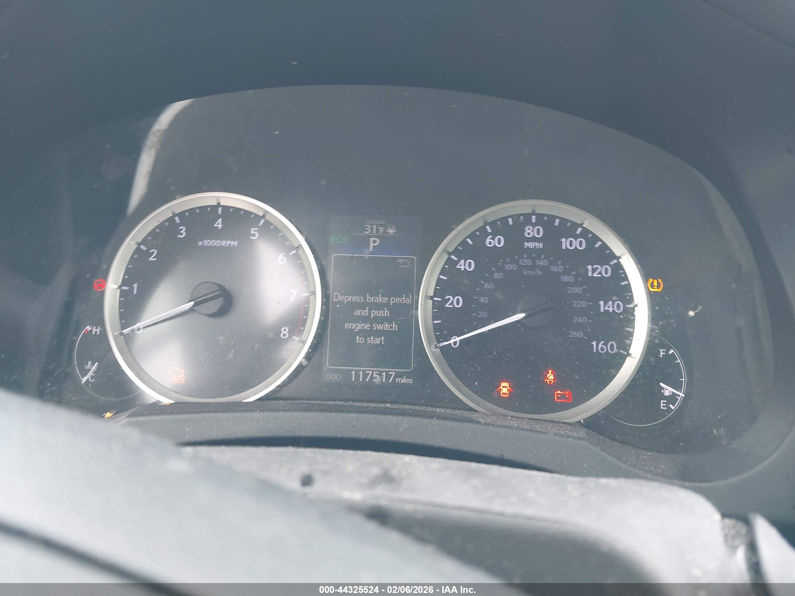 LEXUS IS image 7