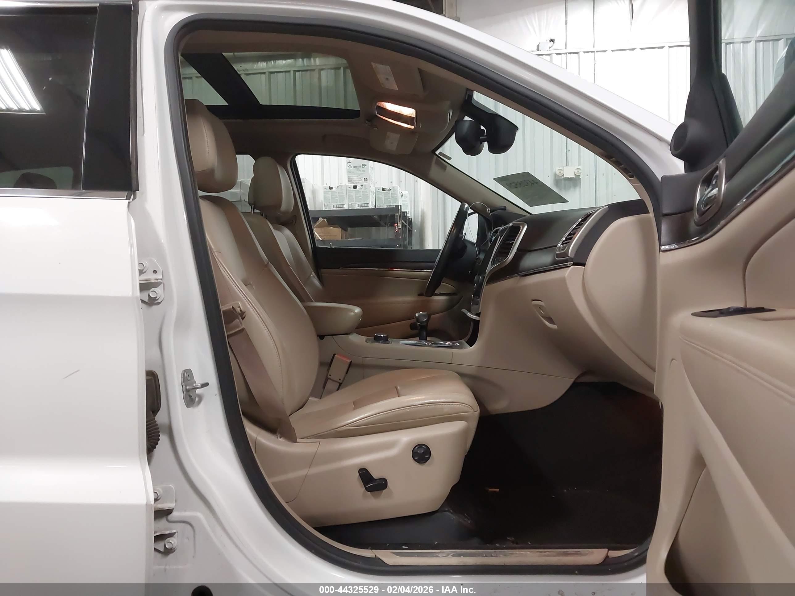 JEEP GRAND image 5