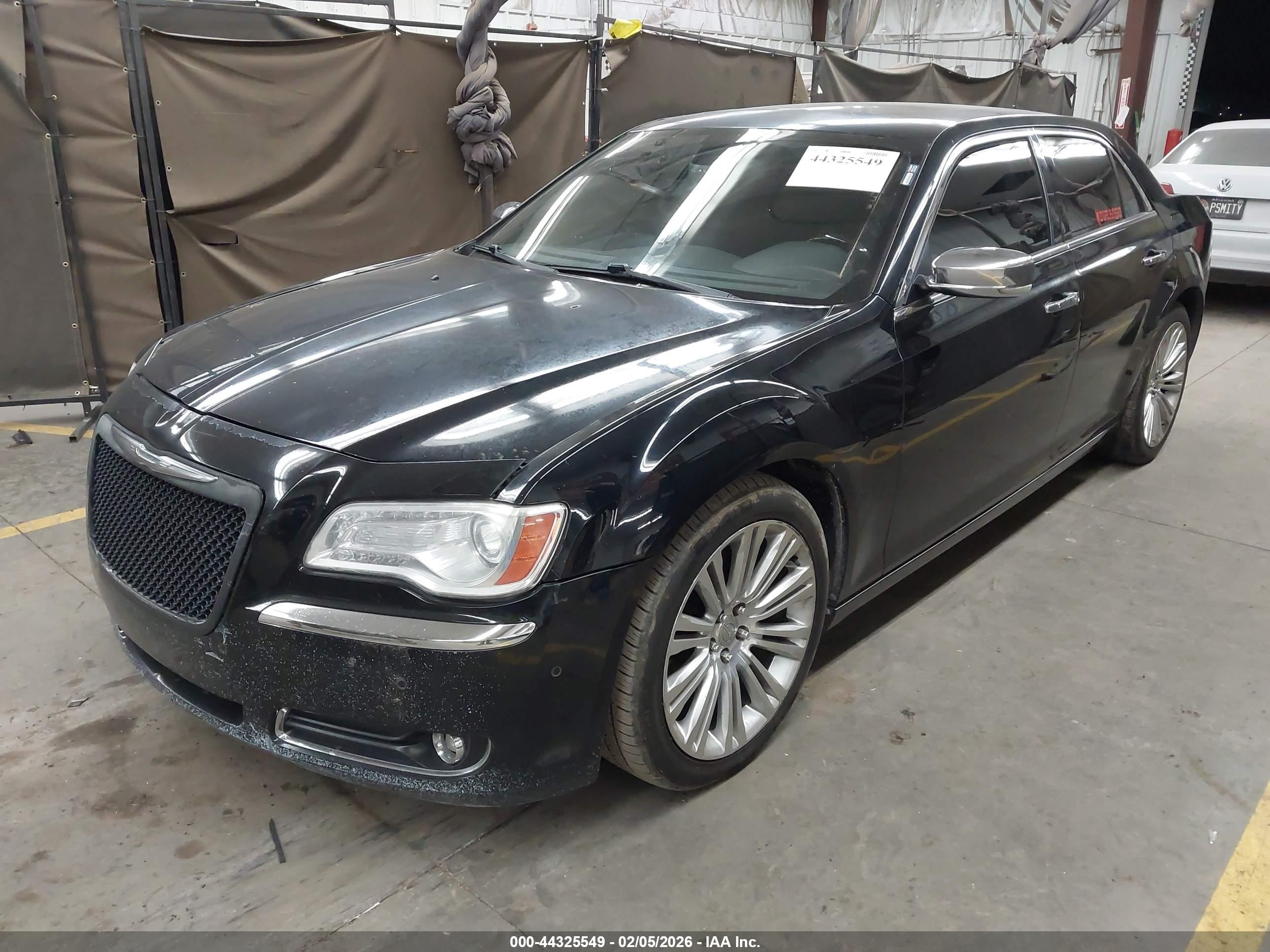 CHRYSLER 300C image 2
