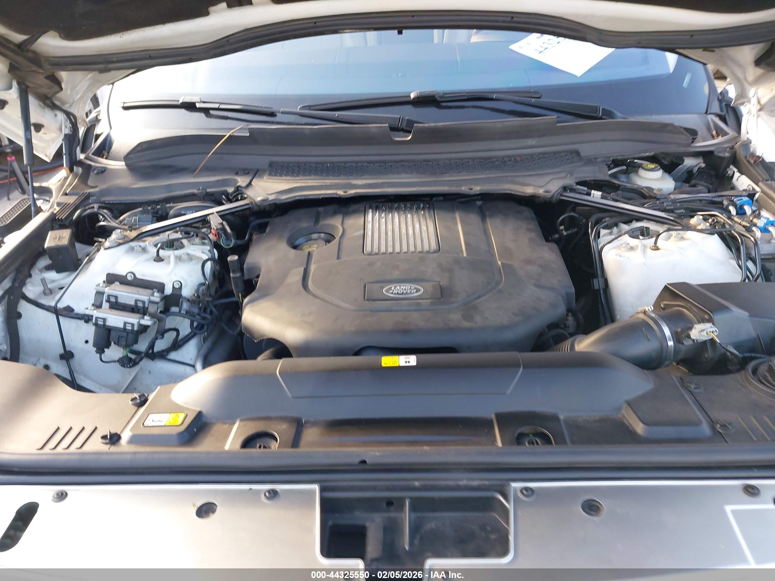 LAND ROVER image 10