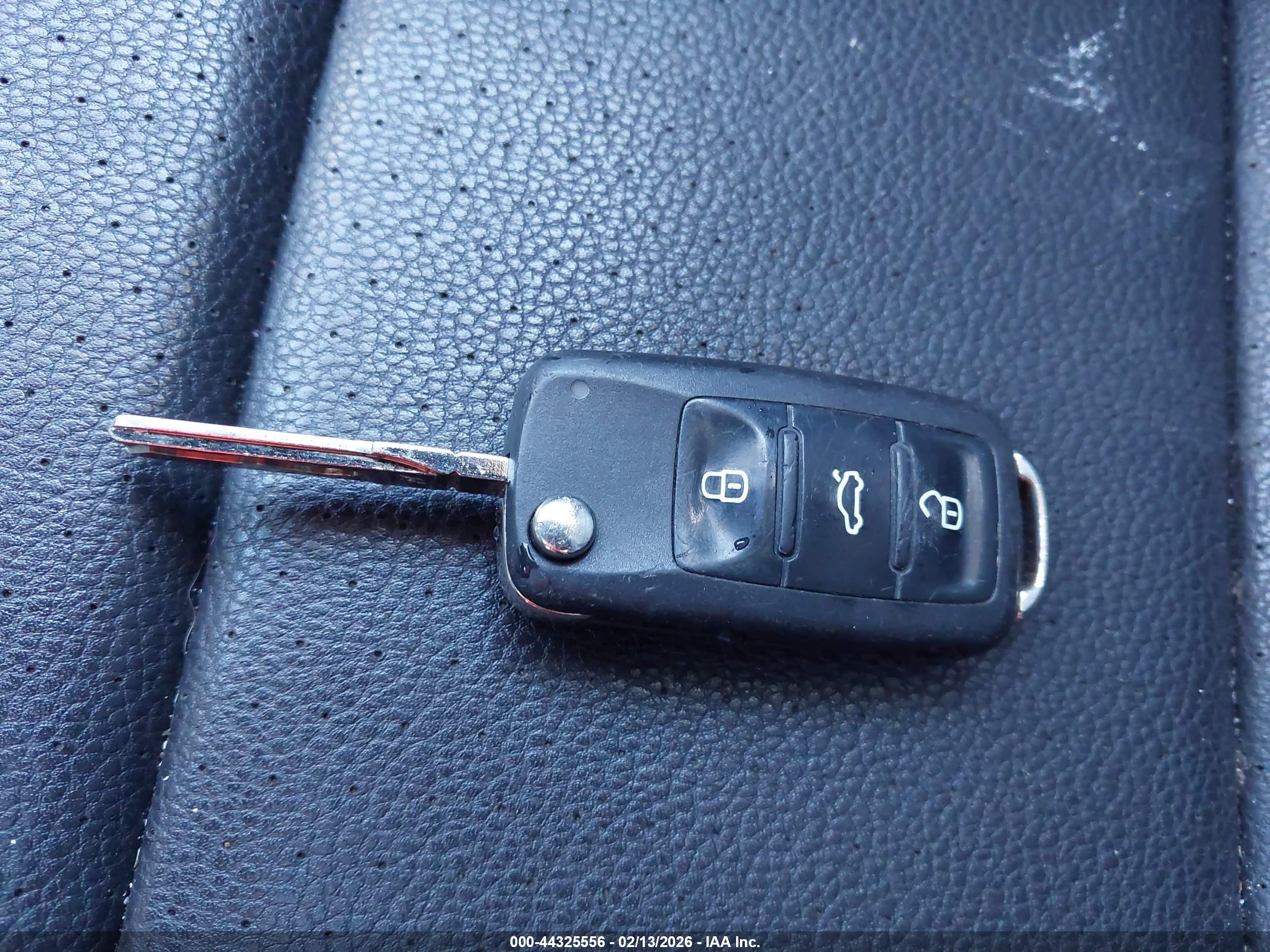 VOLKSWAGEN JETTA image 11