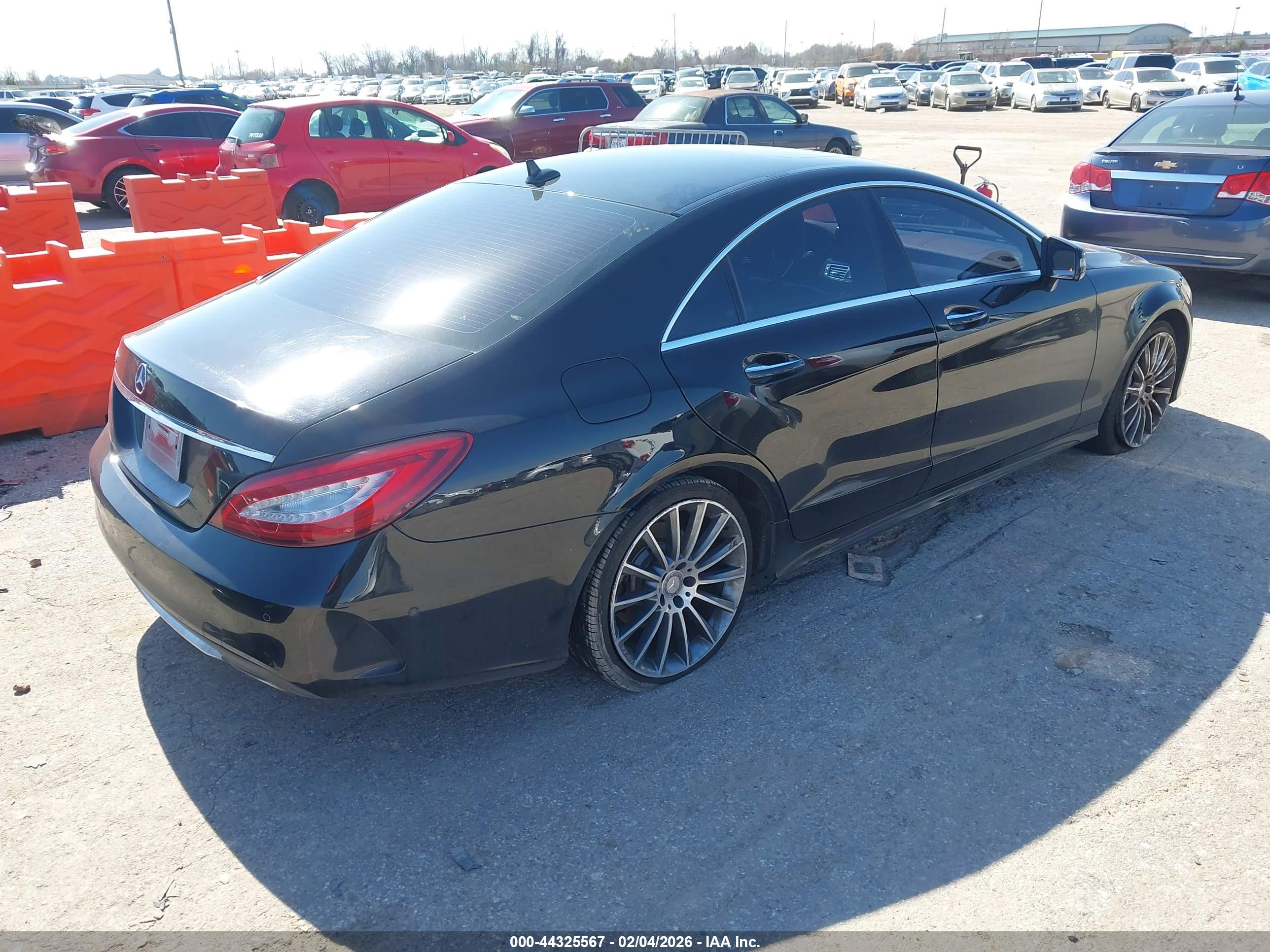 MERCEDES-BENZ CLS image 4