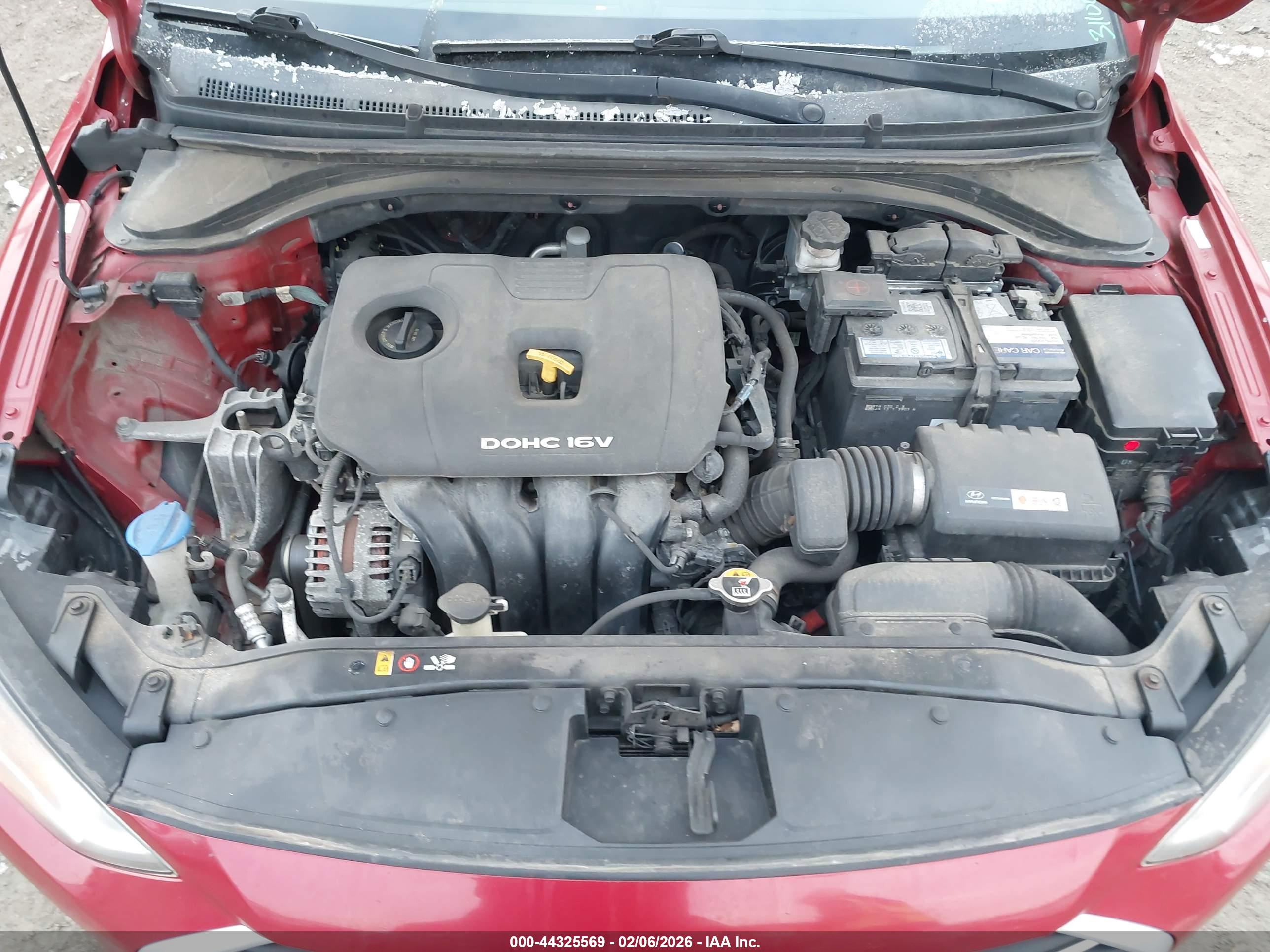 HYUNDAI ELANTRA image 10