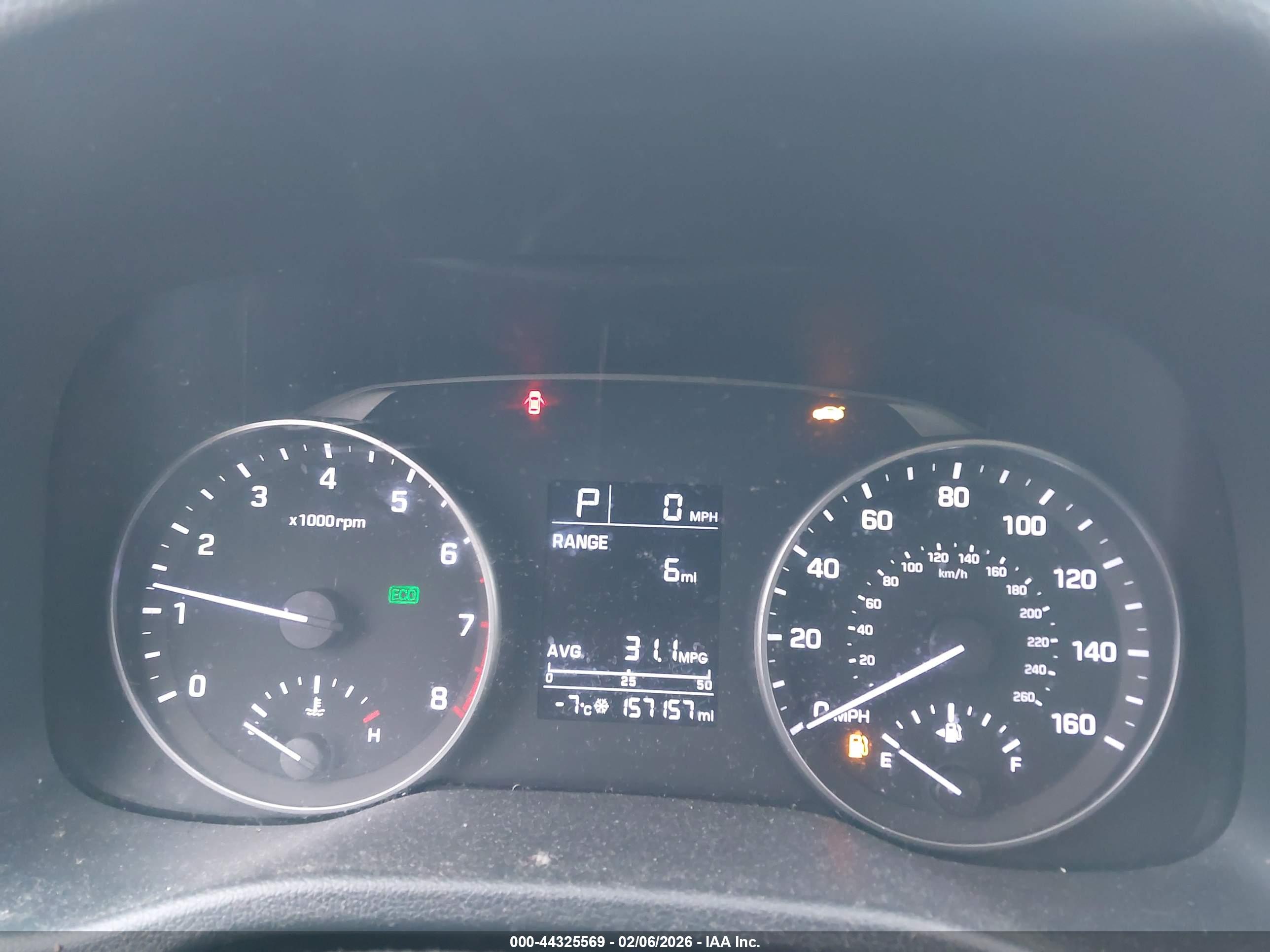 HYUNDAI ELANTRA image 7