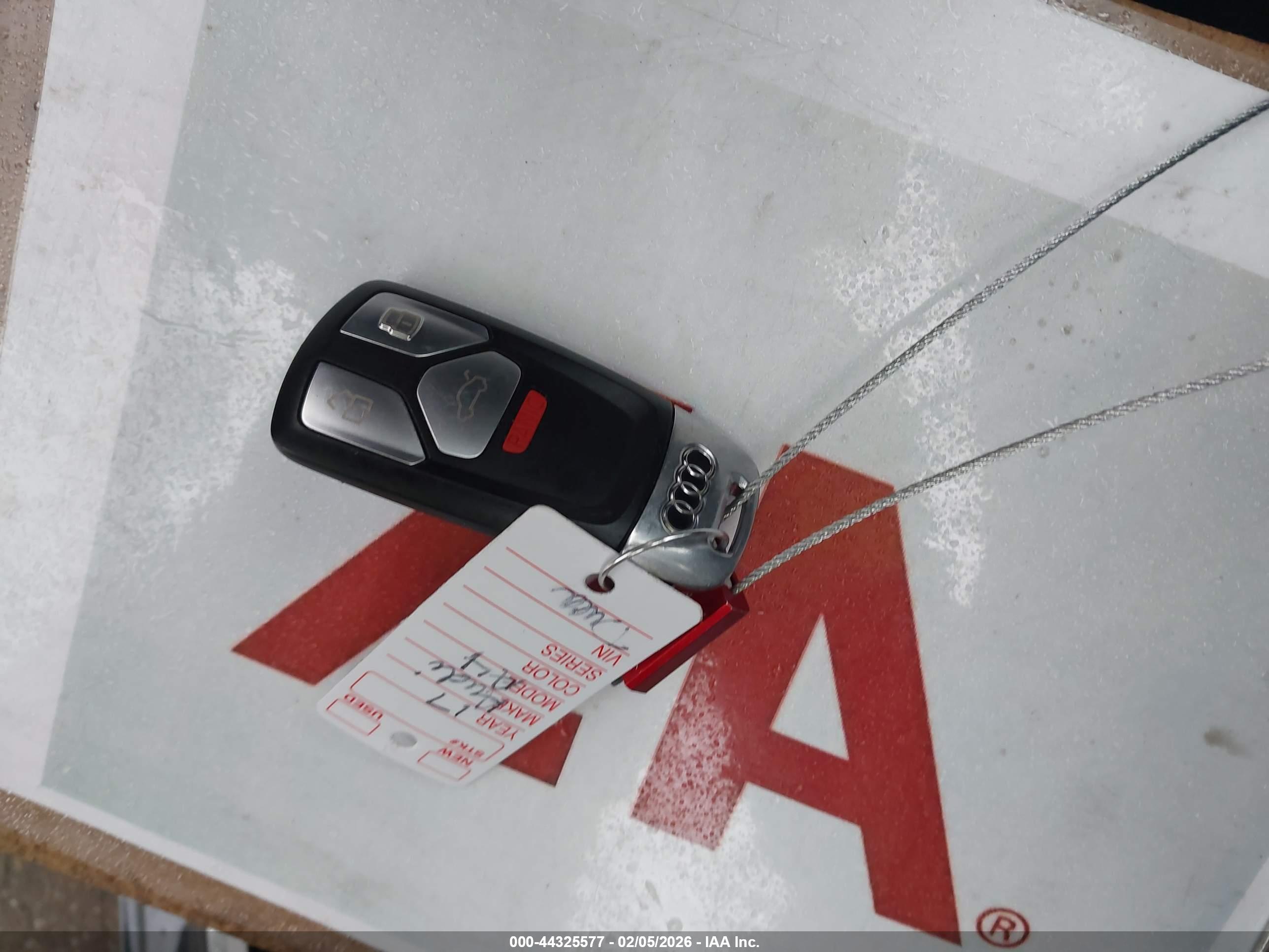 AUDI A4 image 11