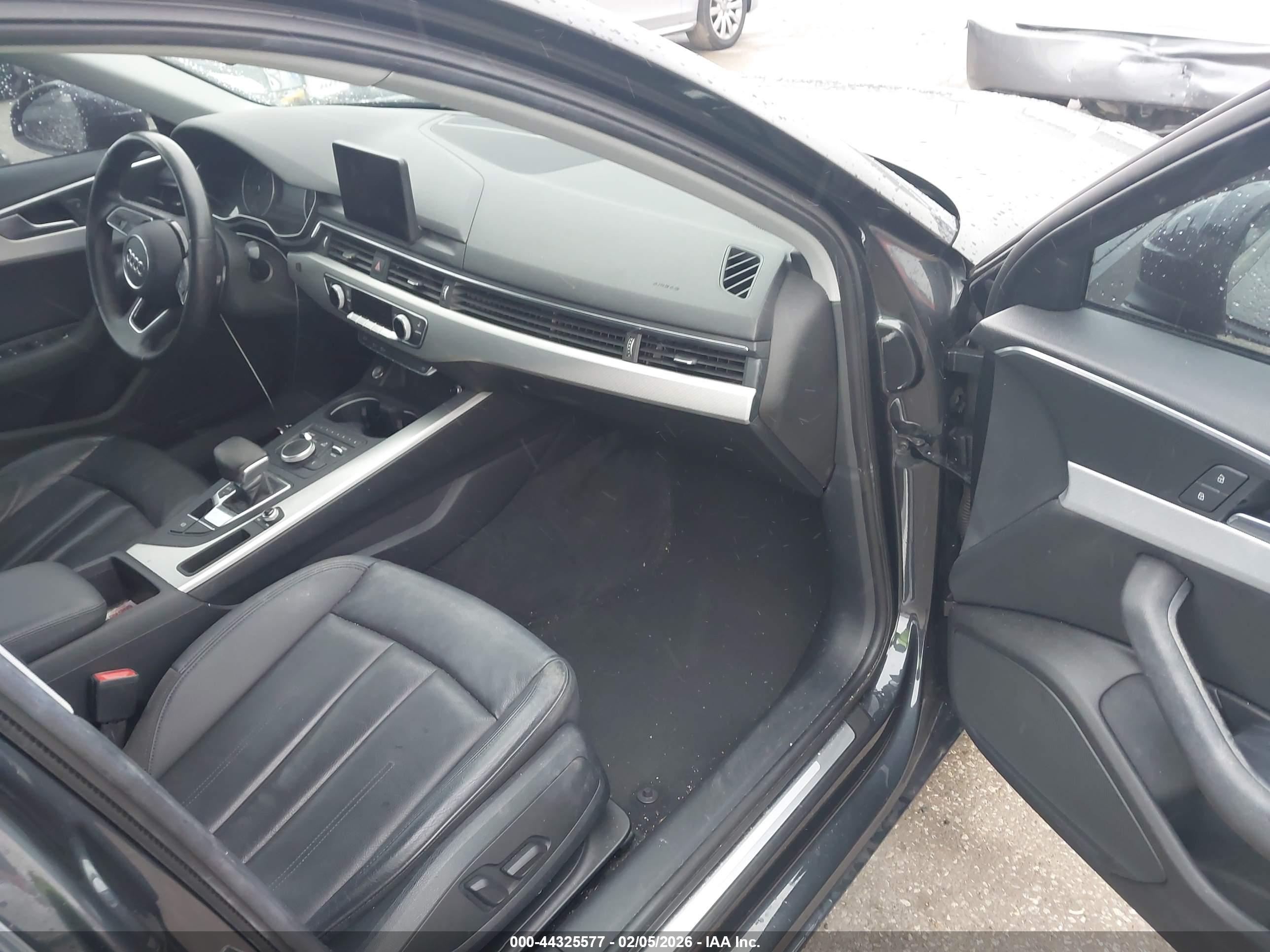 AUDI A4 image 5