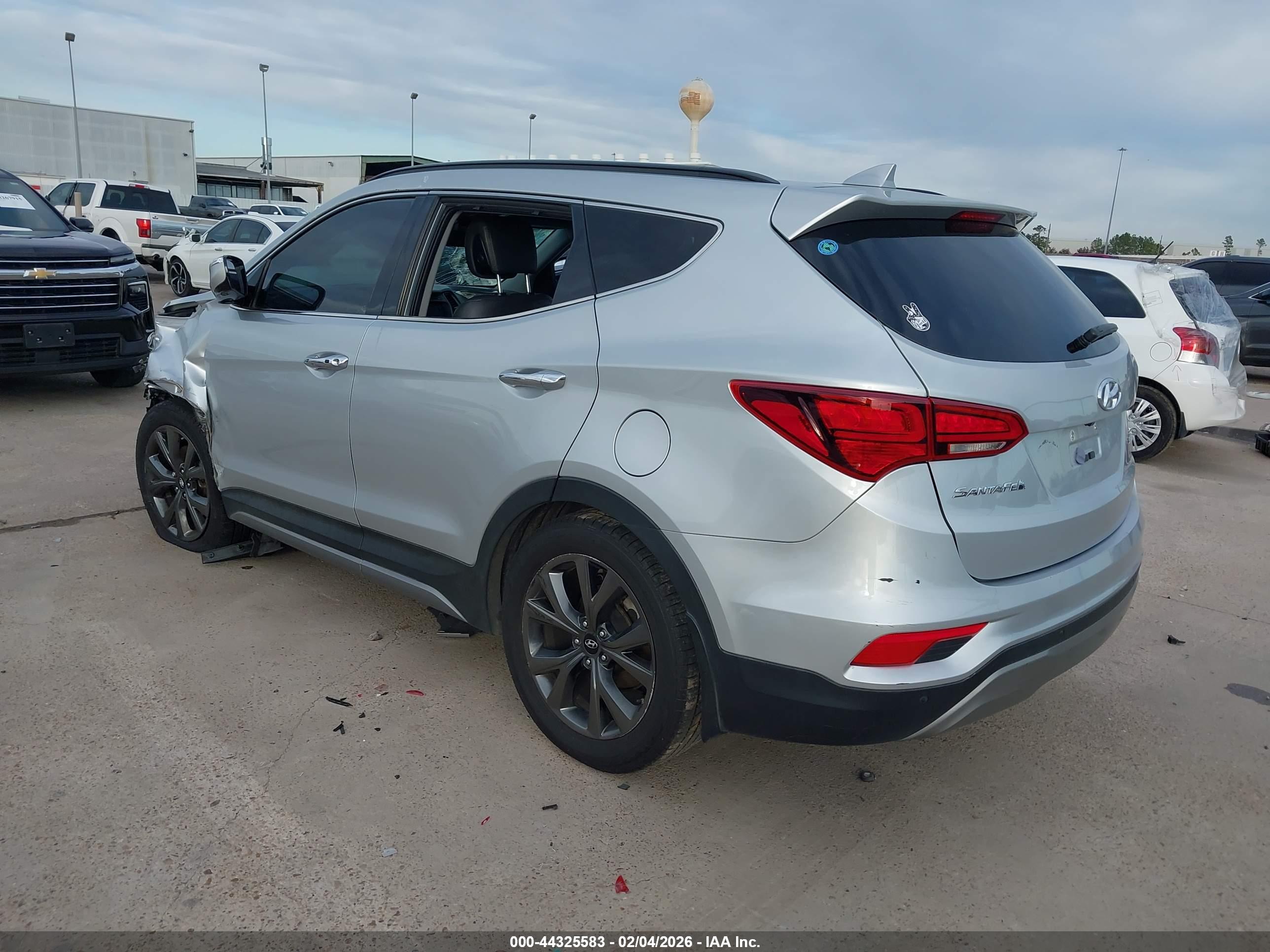 HYUNDAI SANTA image 3