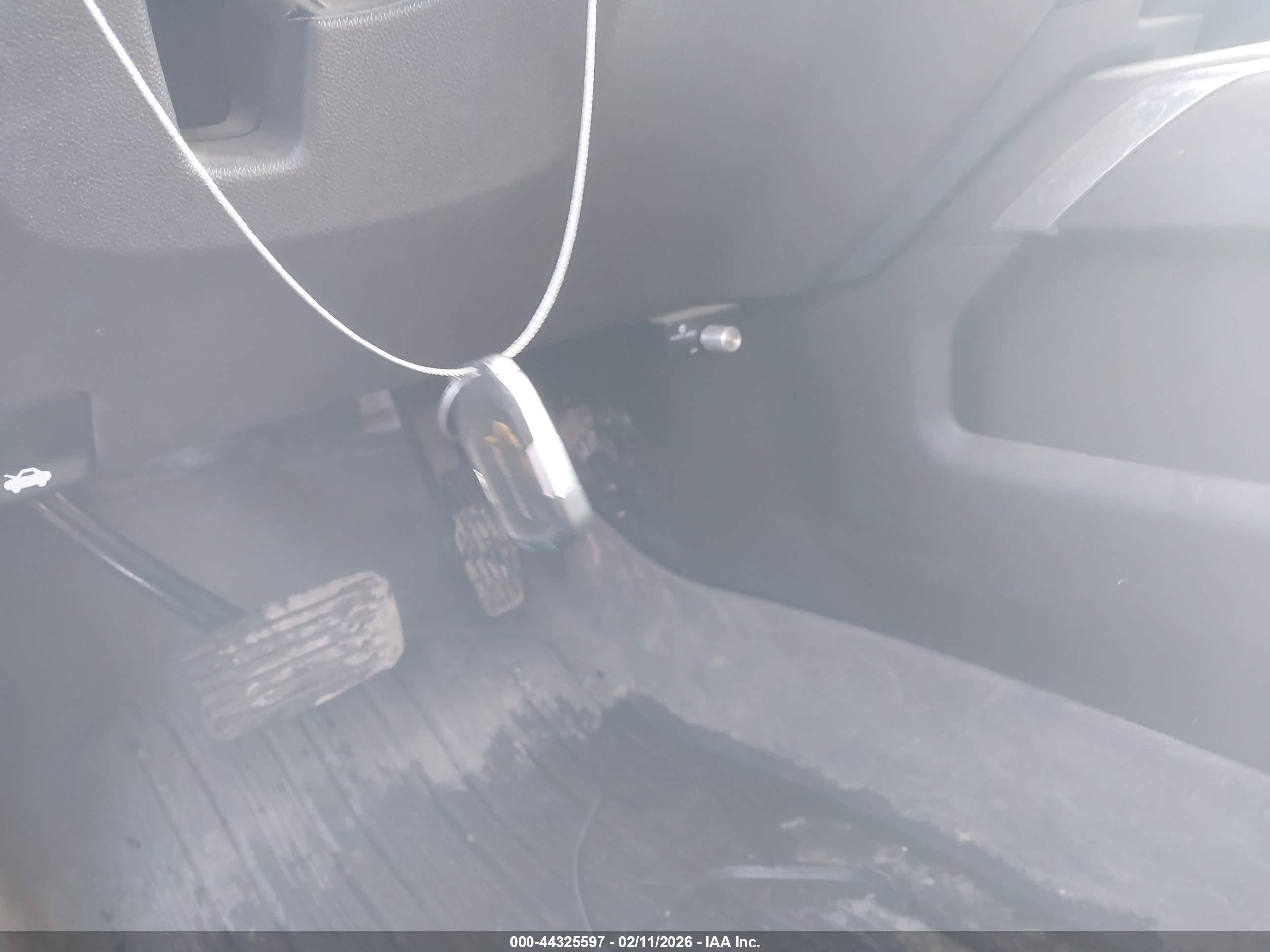 GMC SIERRA image 11