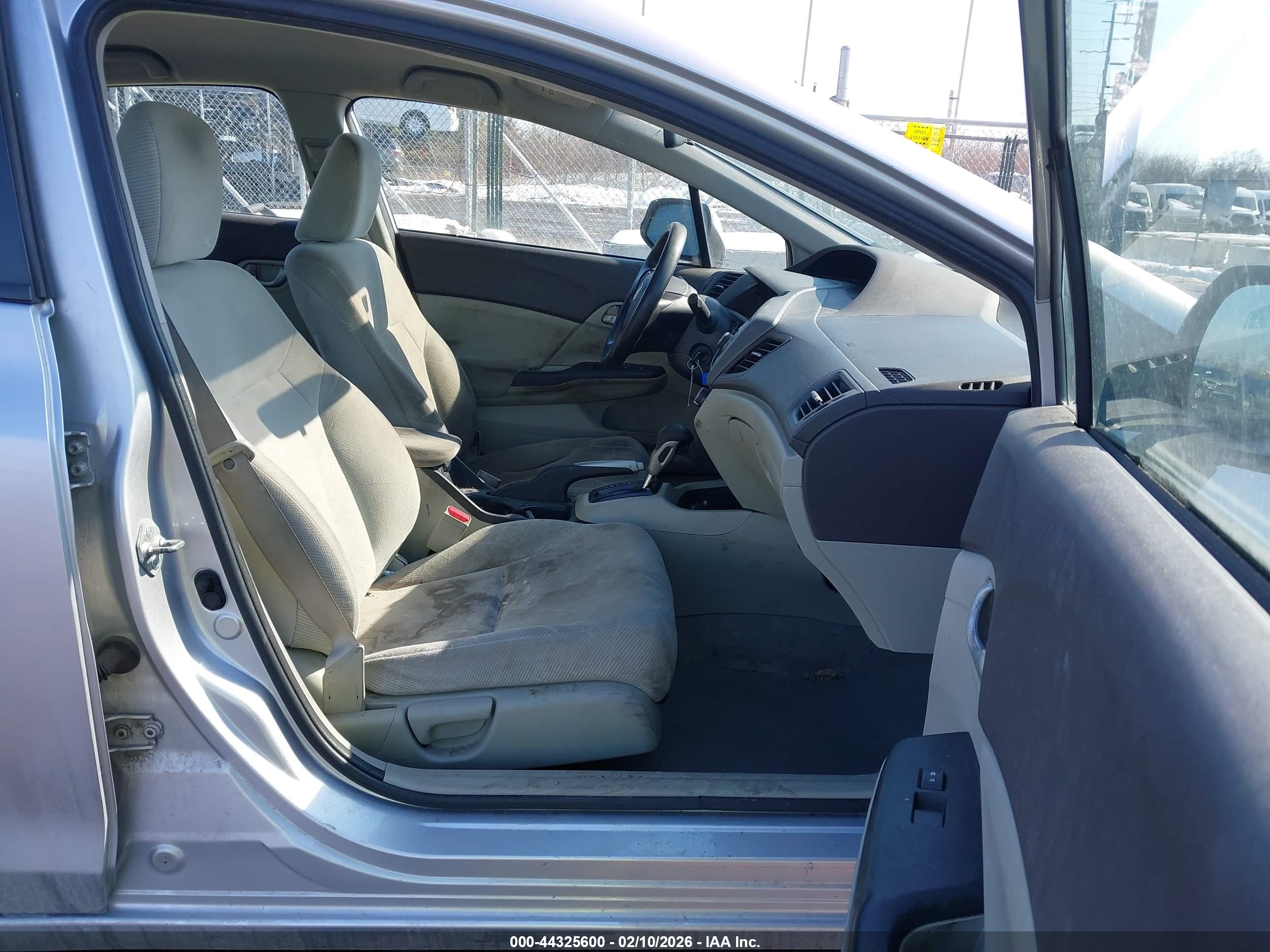 HONDA CIVIC image 5