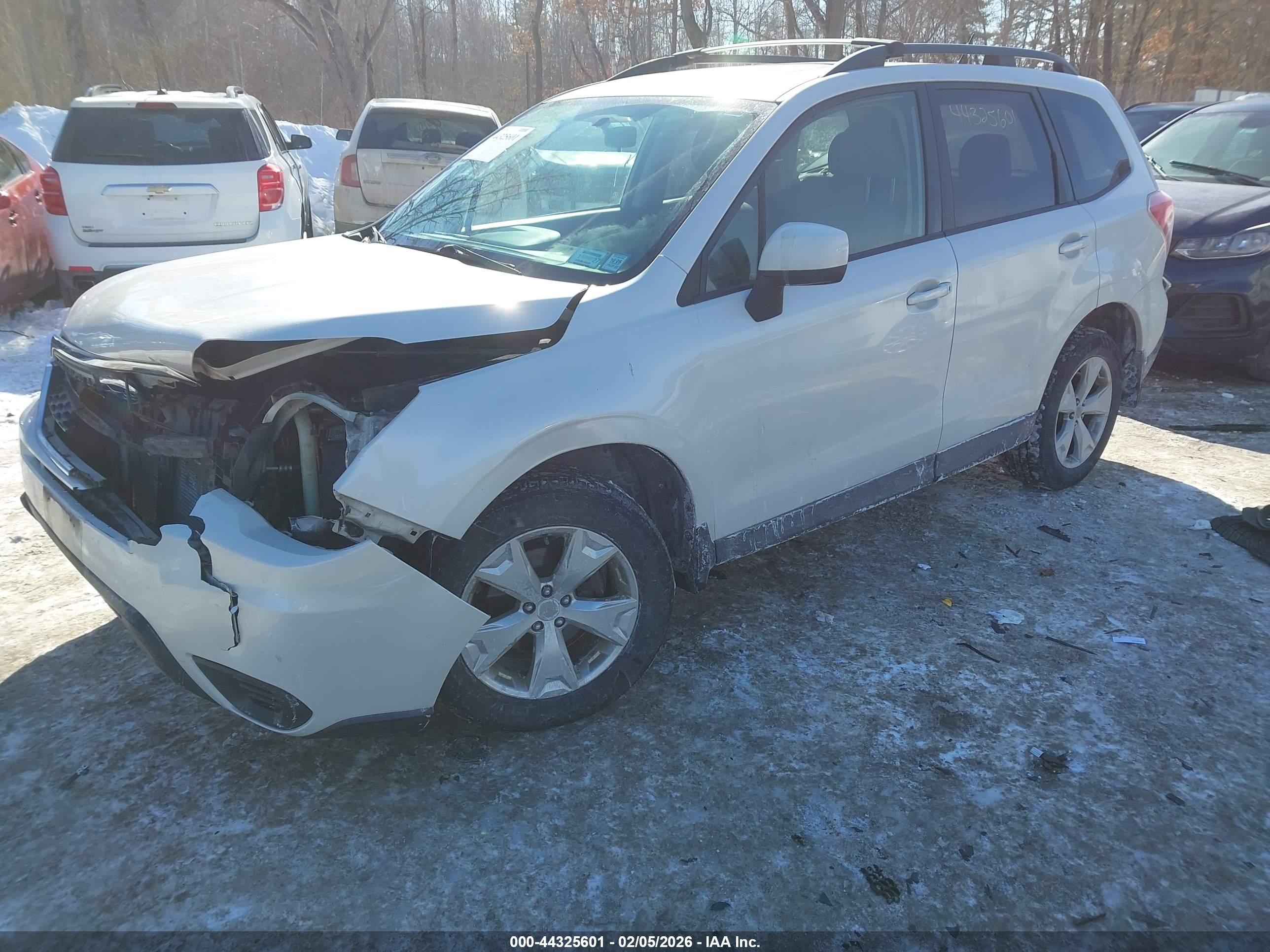 SUBARU FORESTER image 2