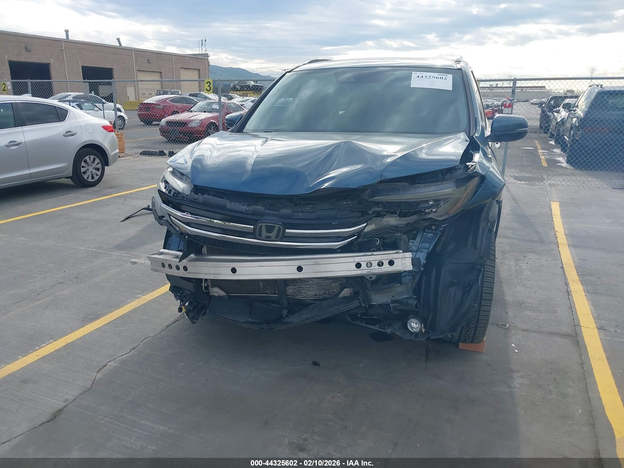 HONDA PILOT image 6