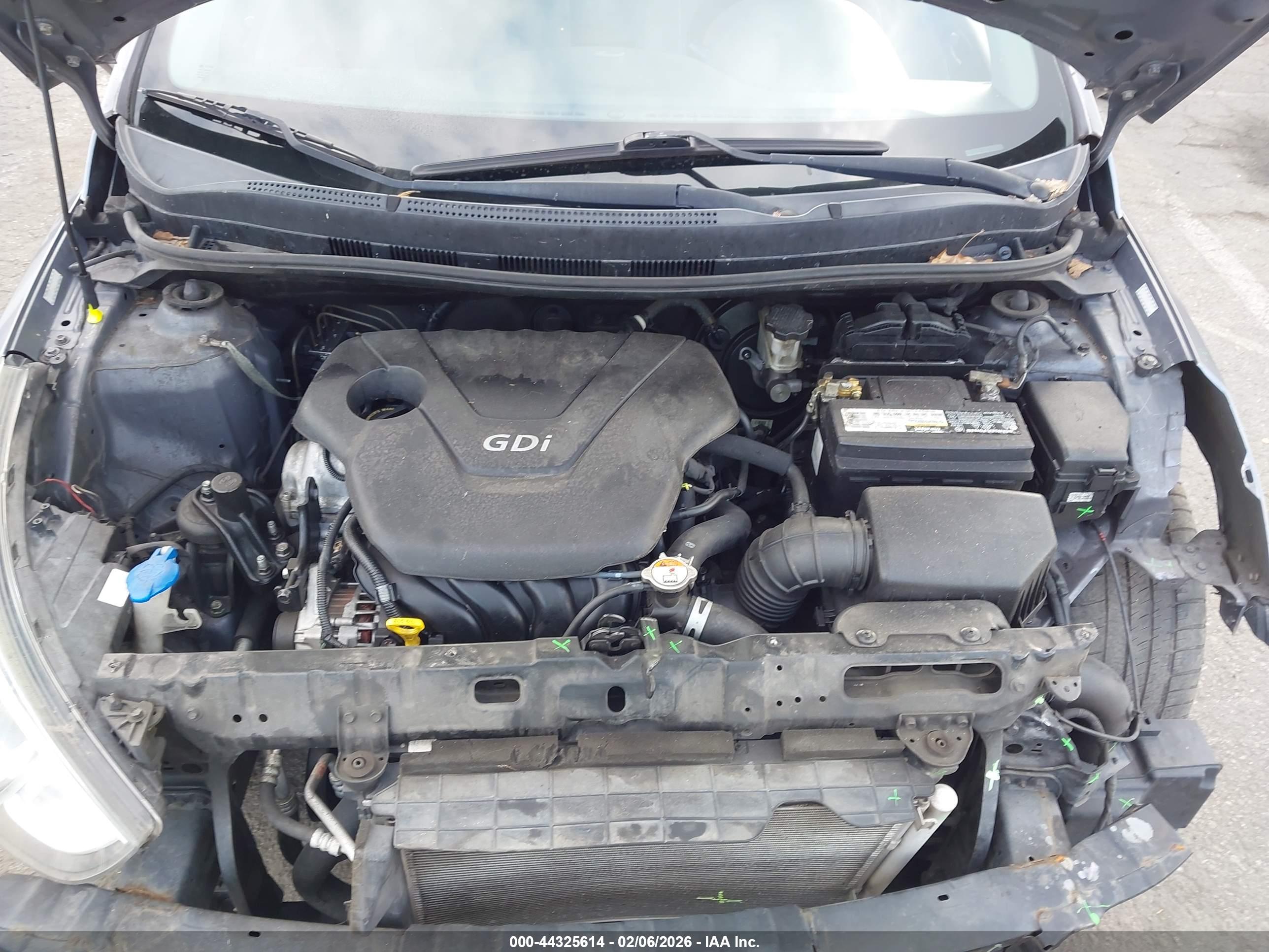 HYUNDAI ACCENT image 10