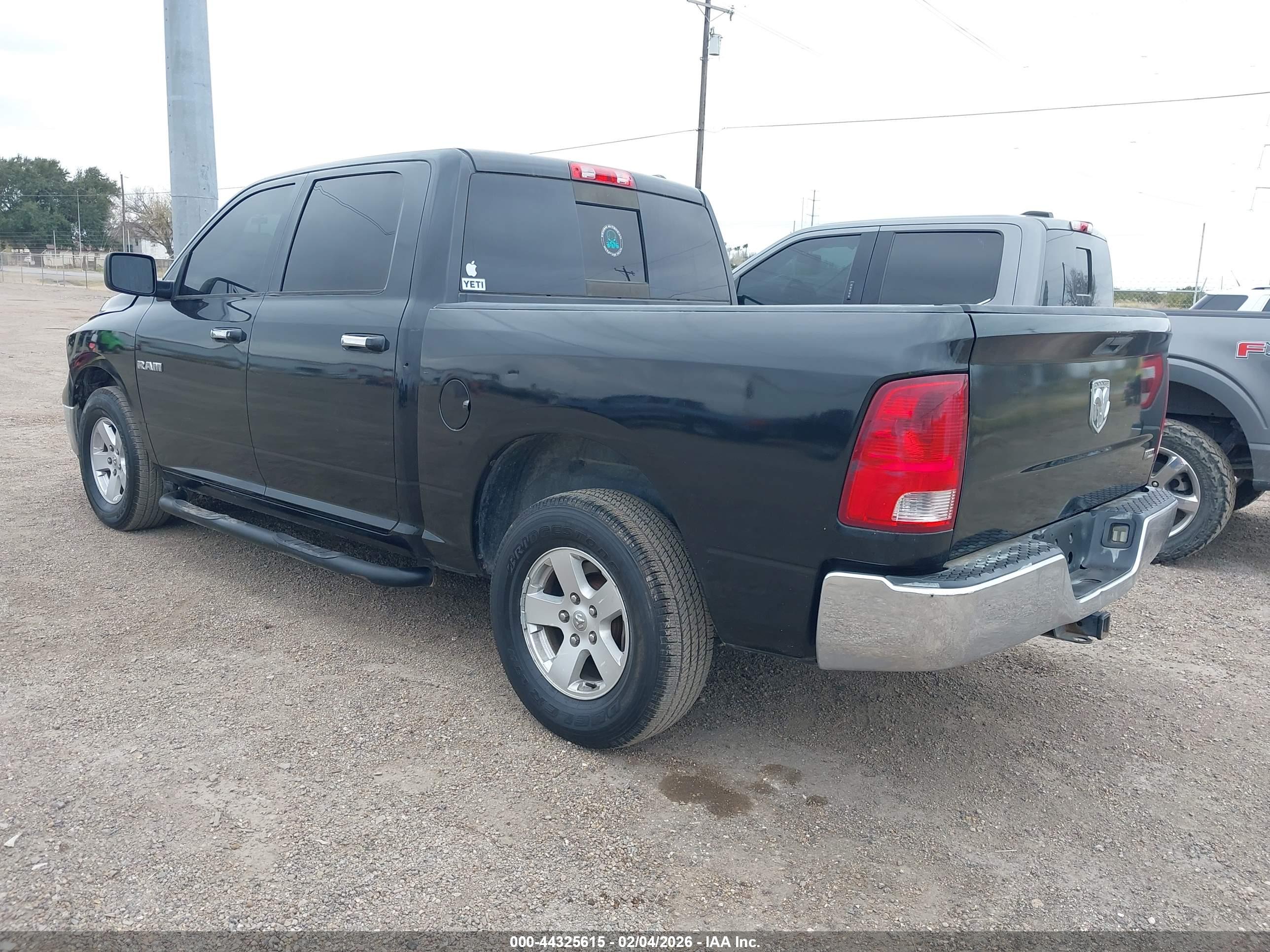 DODGE RAM image 3