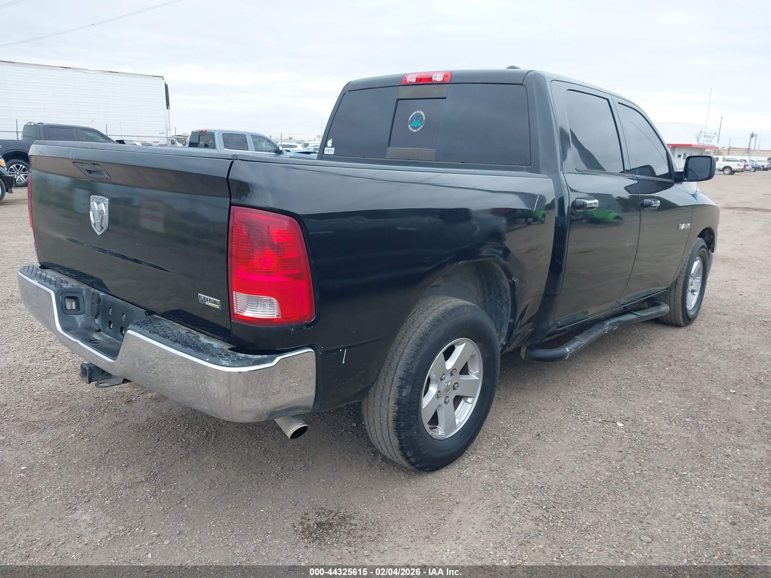 DODGE RAM image 4