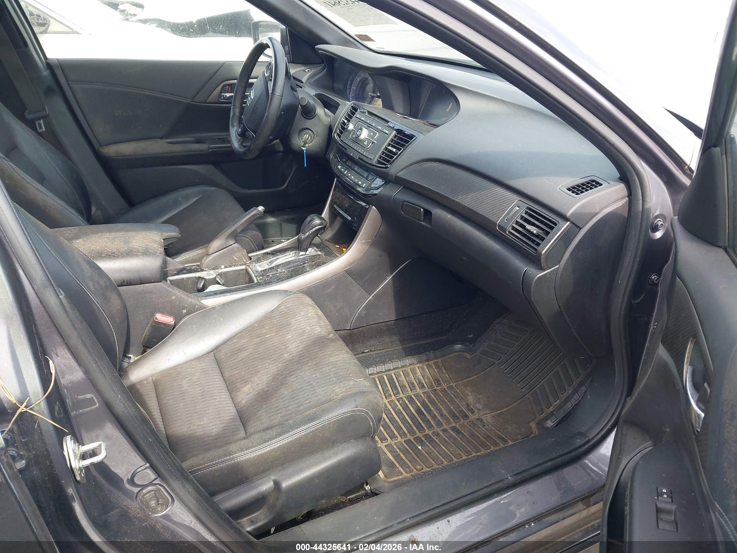 HONDA ACCORD image 5
