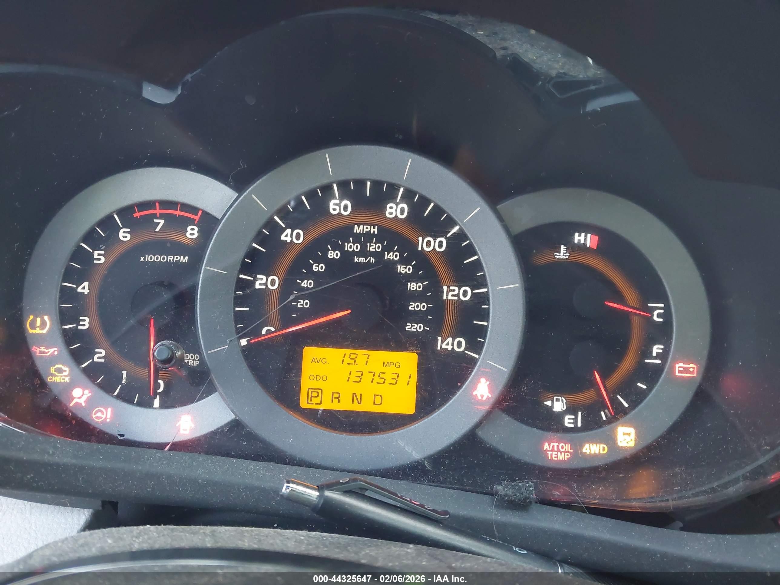 TOYOTA RAV4 image 7