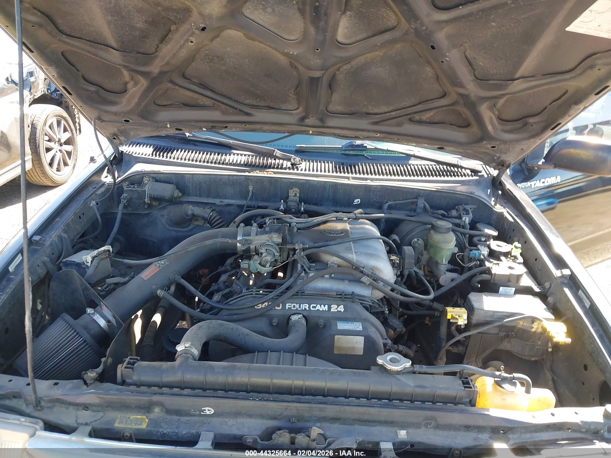 TOYOTA TACOMA image 10