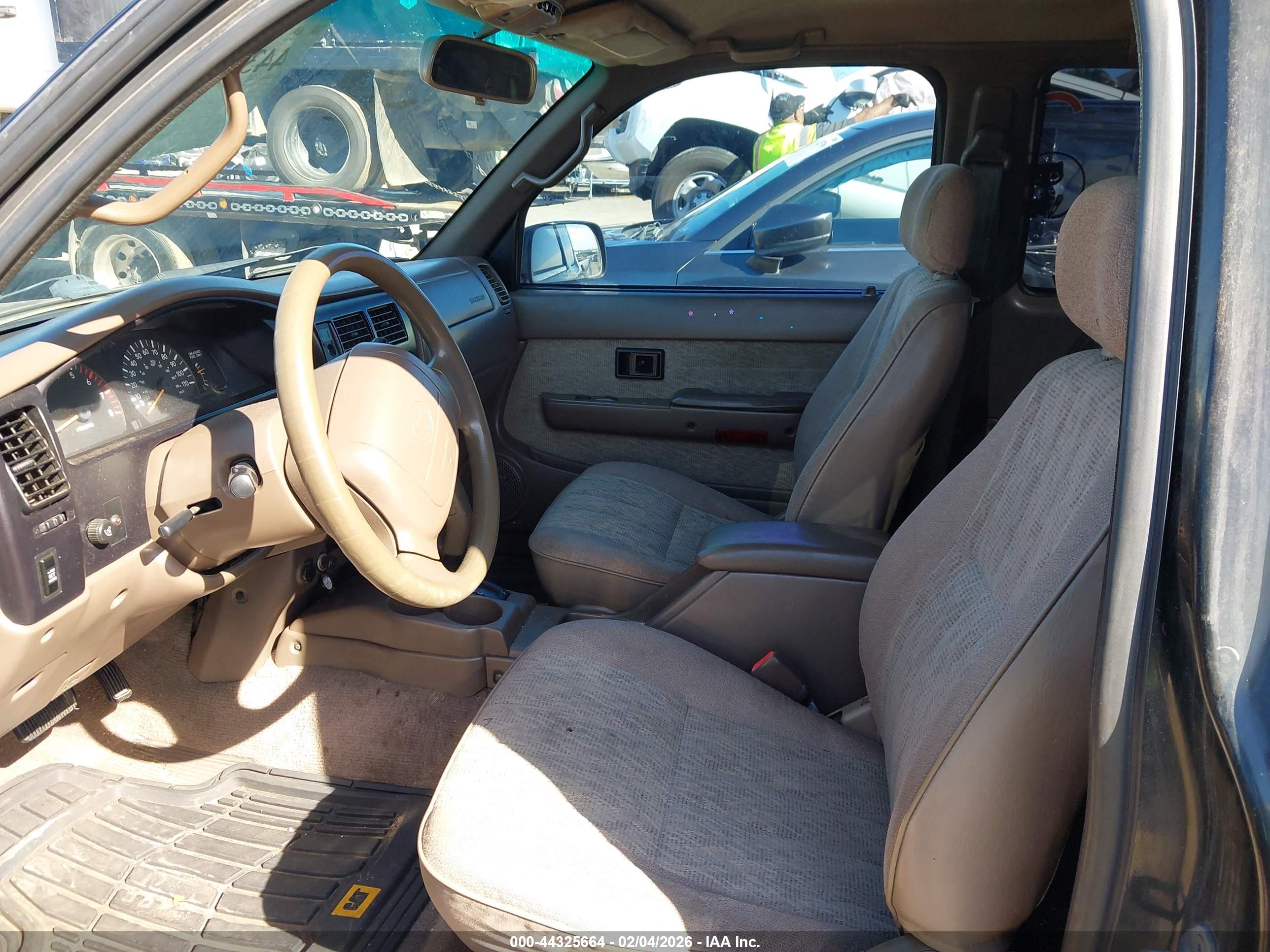 TOYOTA TACOMA image 5