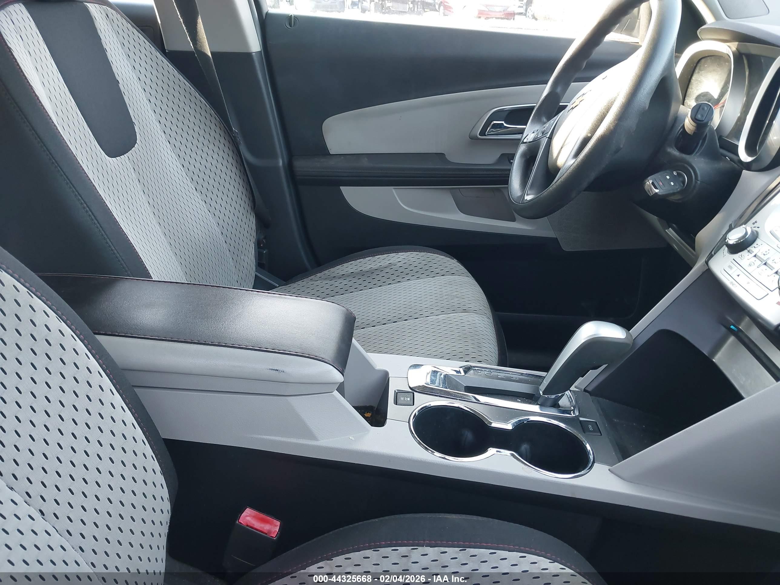 CHEVROLET EQUINOX image 5
