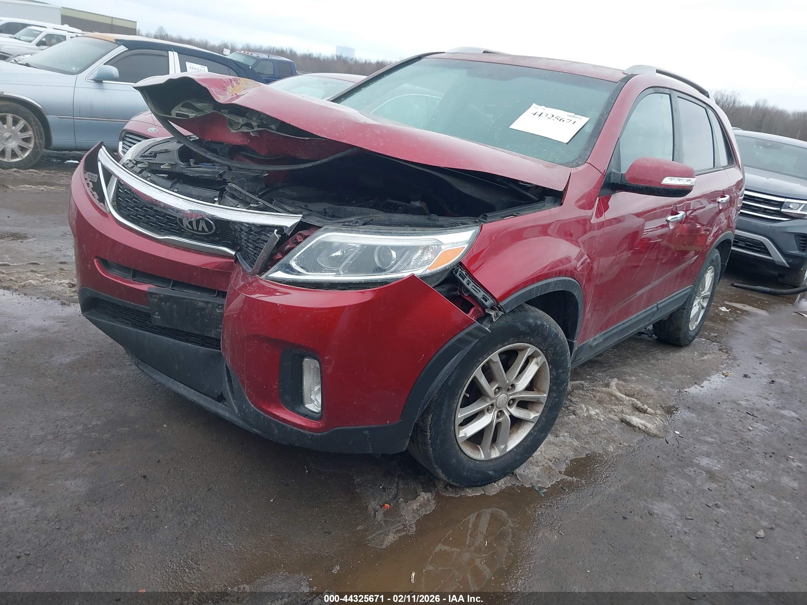 KIA SORENTO image 2