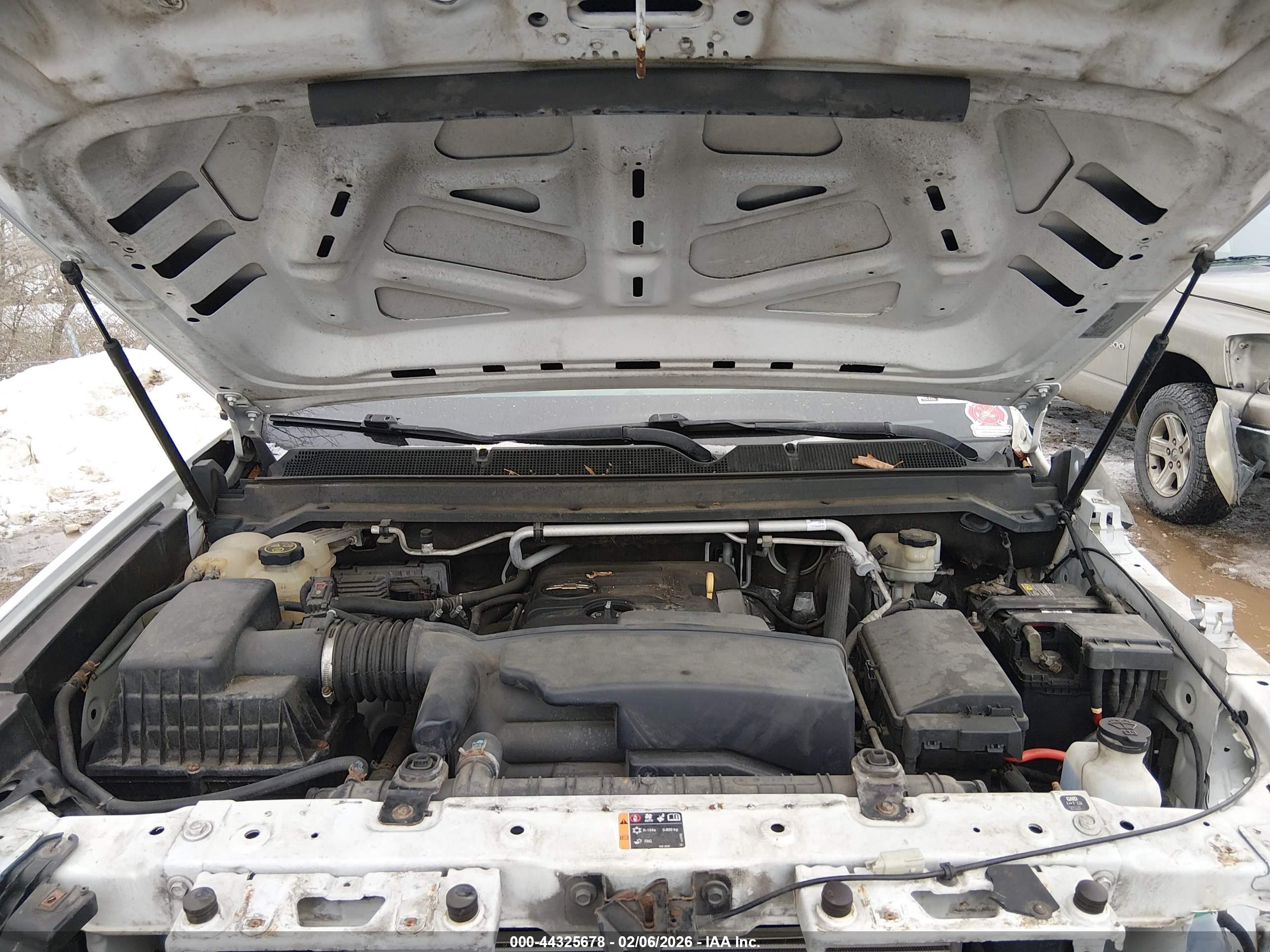 CHEVROLET COLORADO image 10