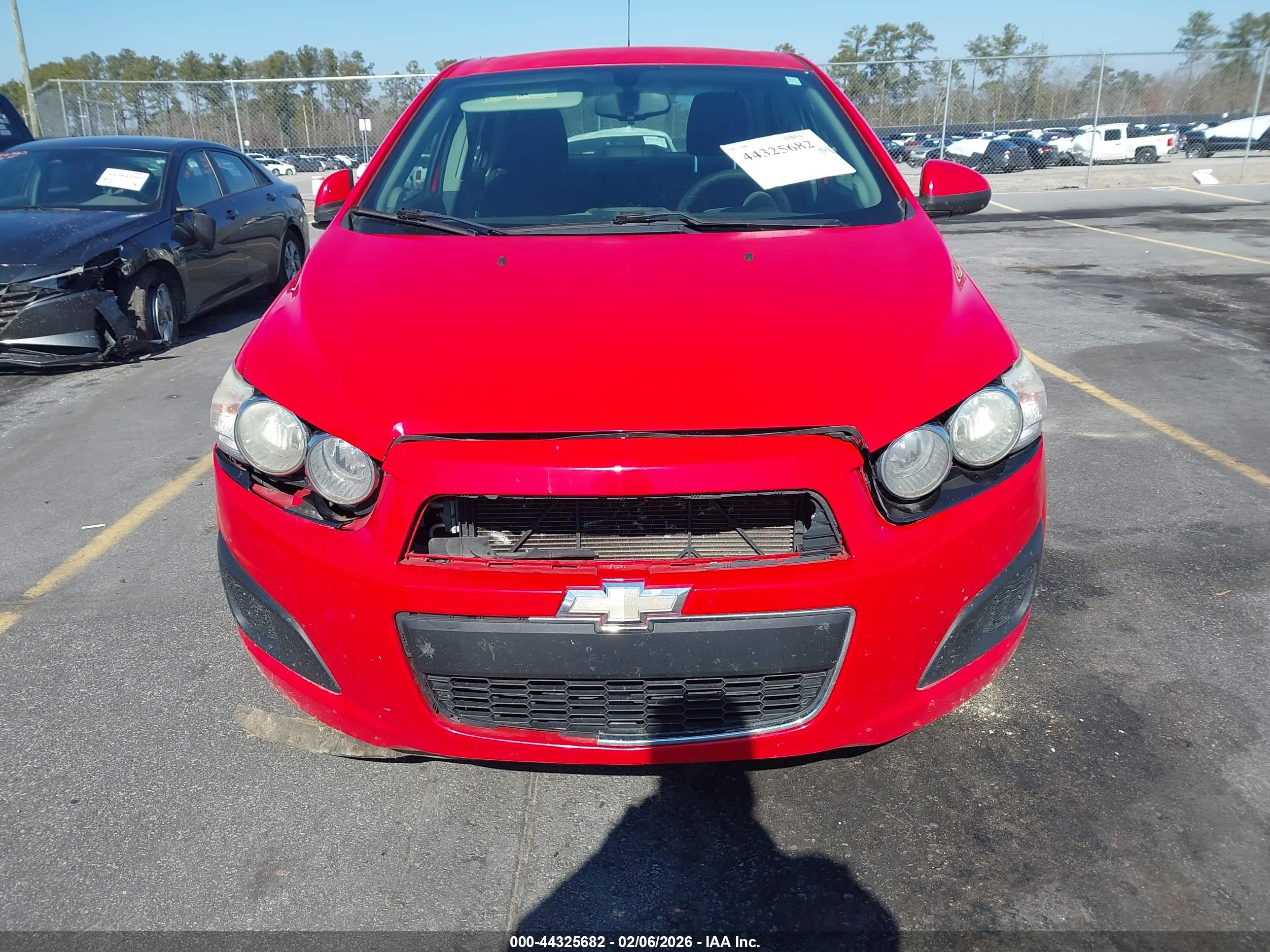 CHEVROLET SONIC image 6