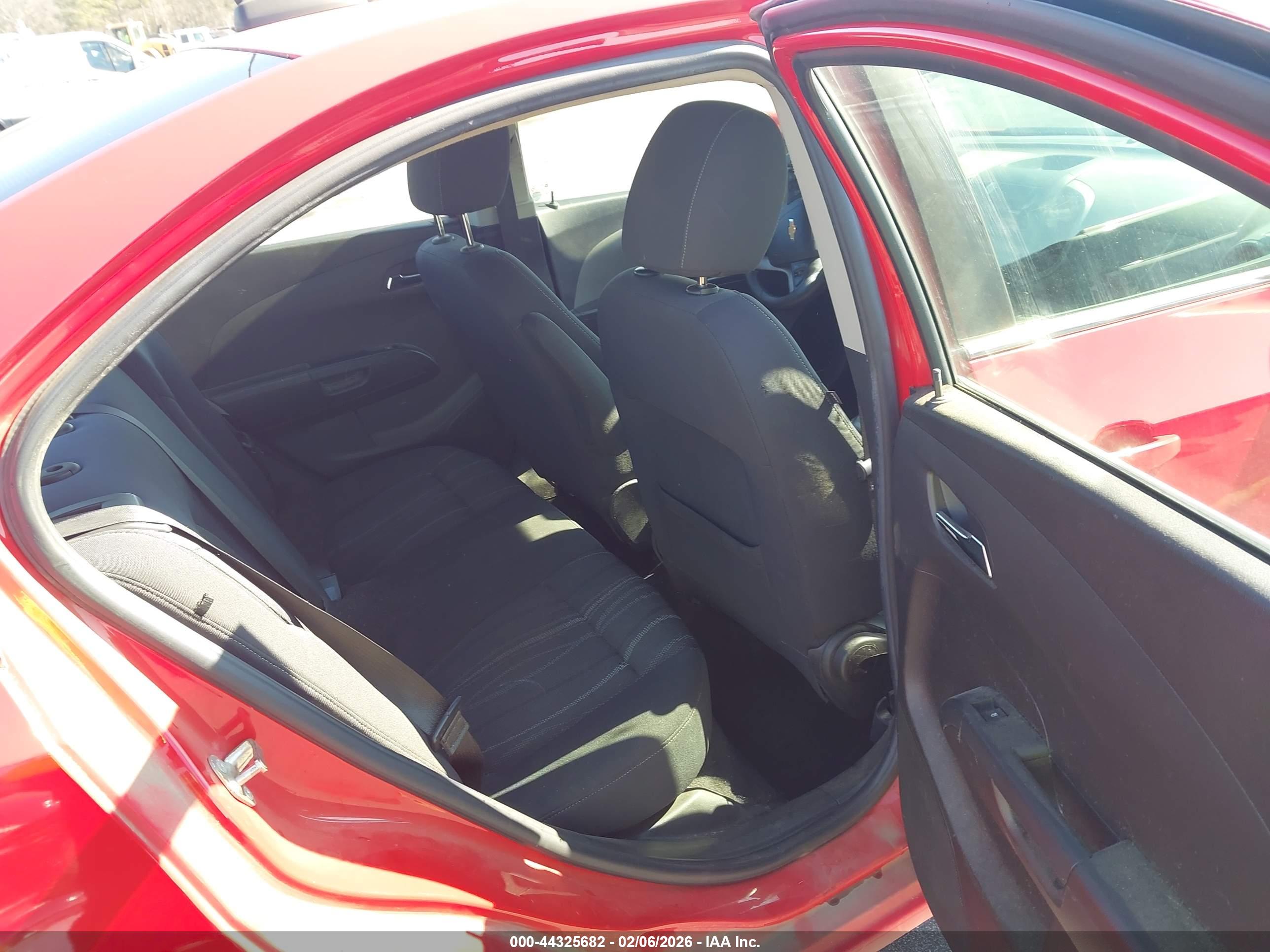CHEVROLET SONIC image 8