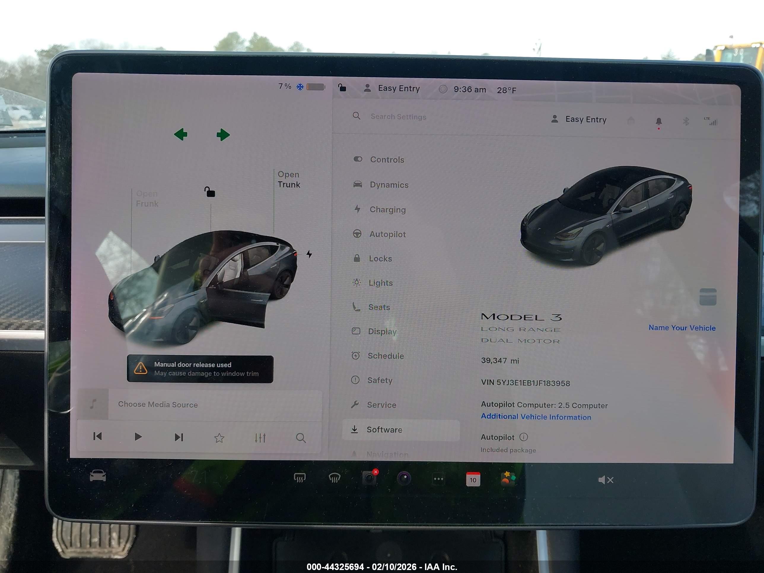 TESLA MODEL image 7