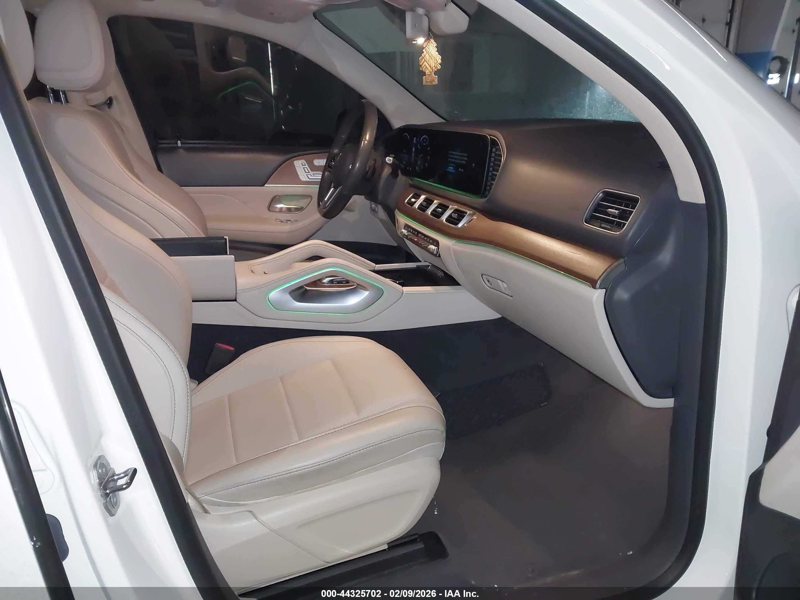 MERCEDES-BENZ GLE image 5