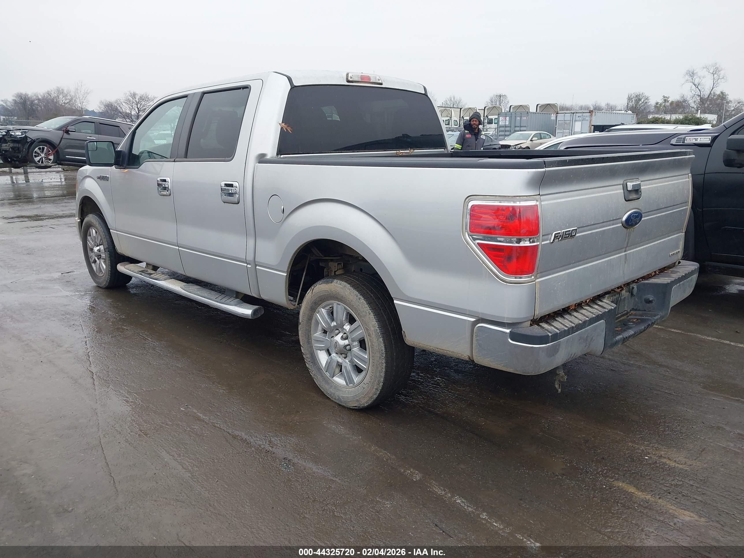 FORD F-150 image 3