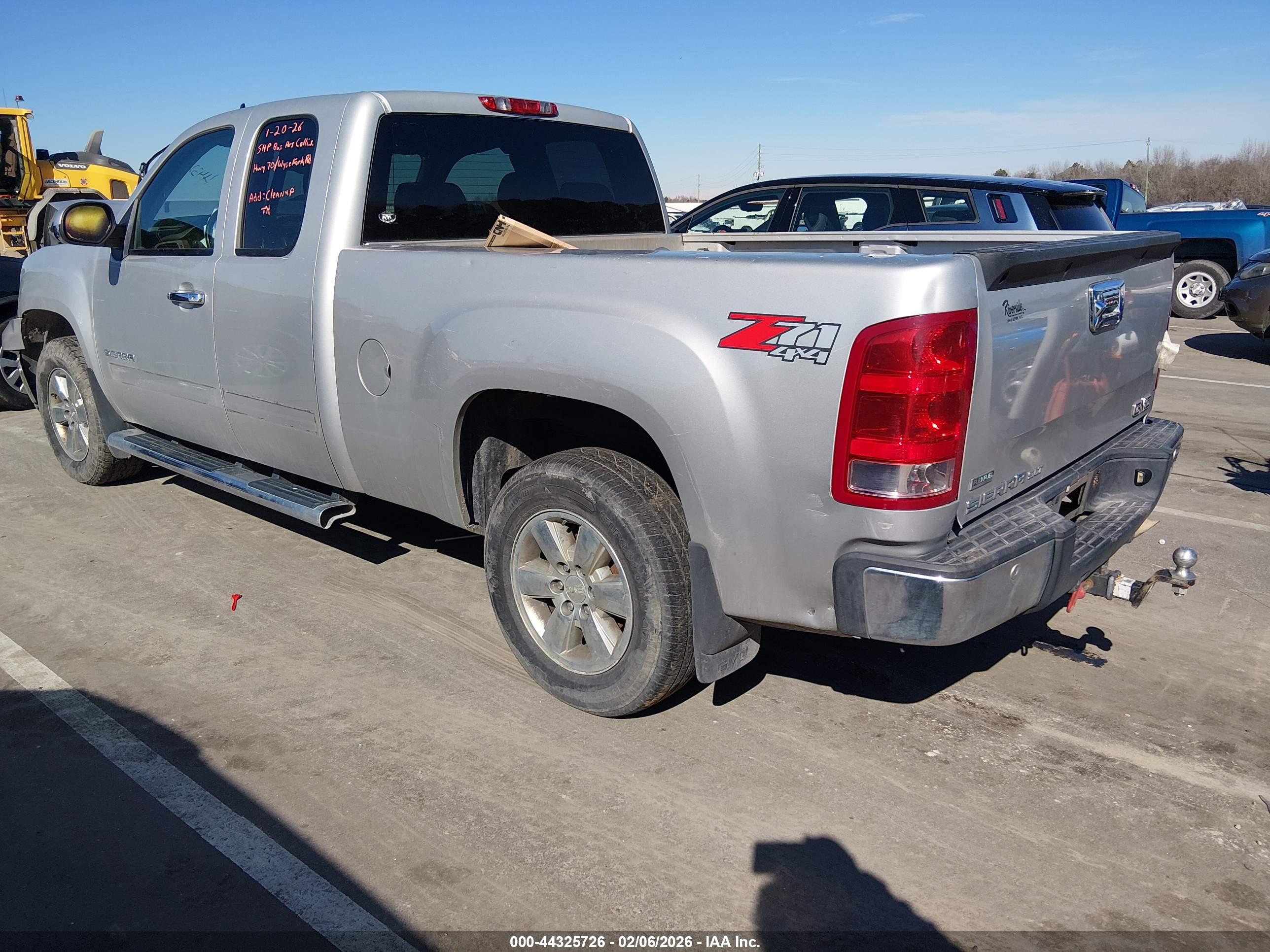 GMC SIERRA image 3