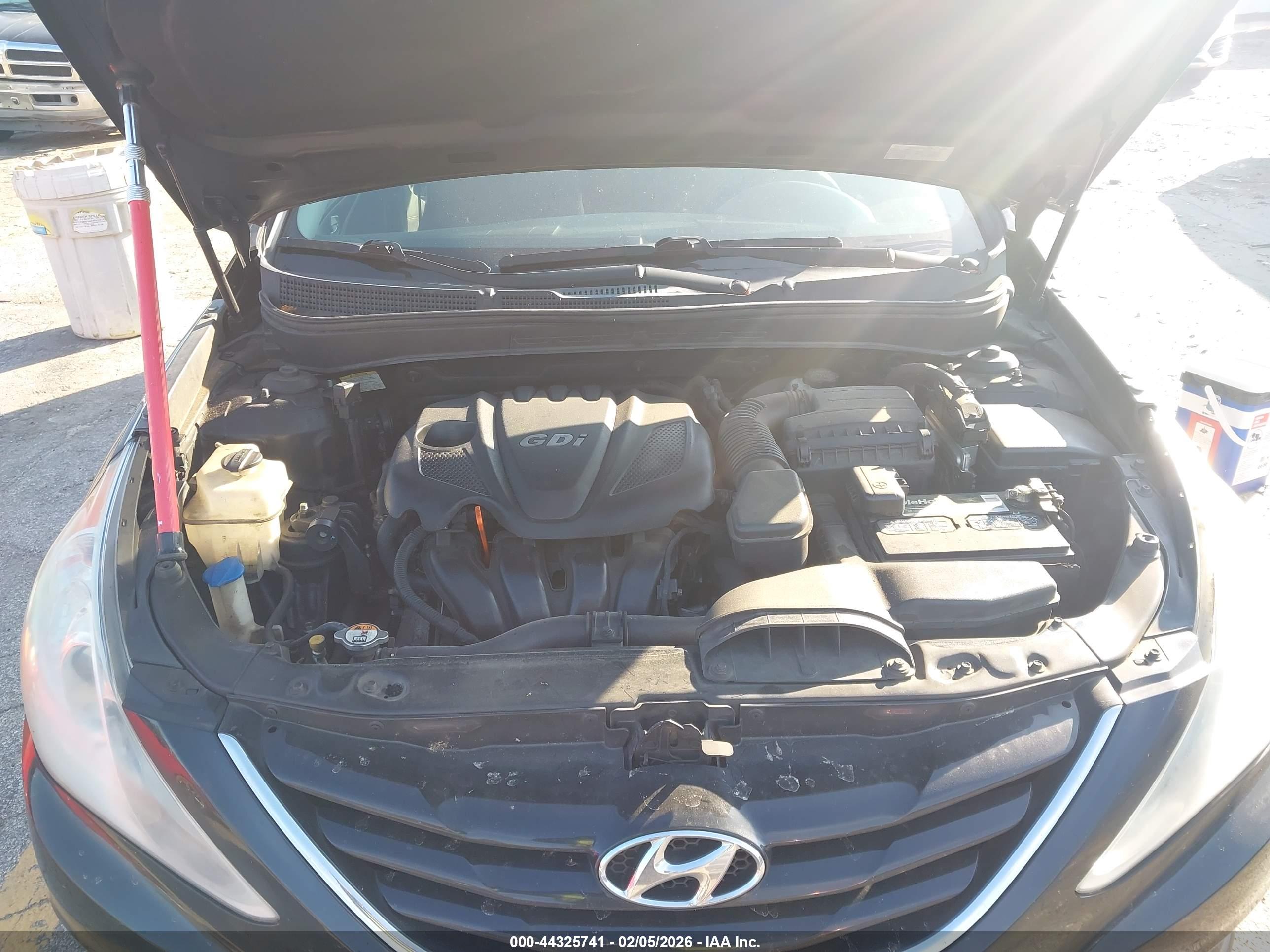 HYUNDAI SONATA image 10